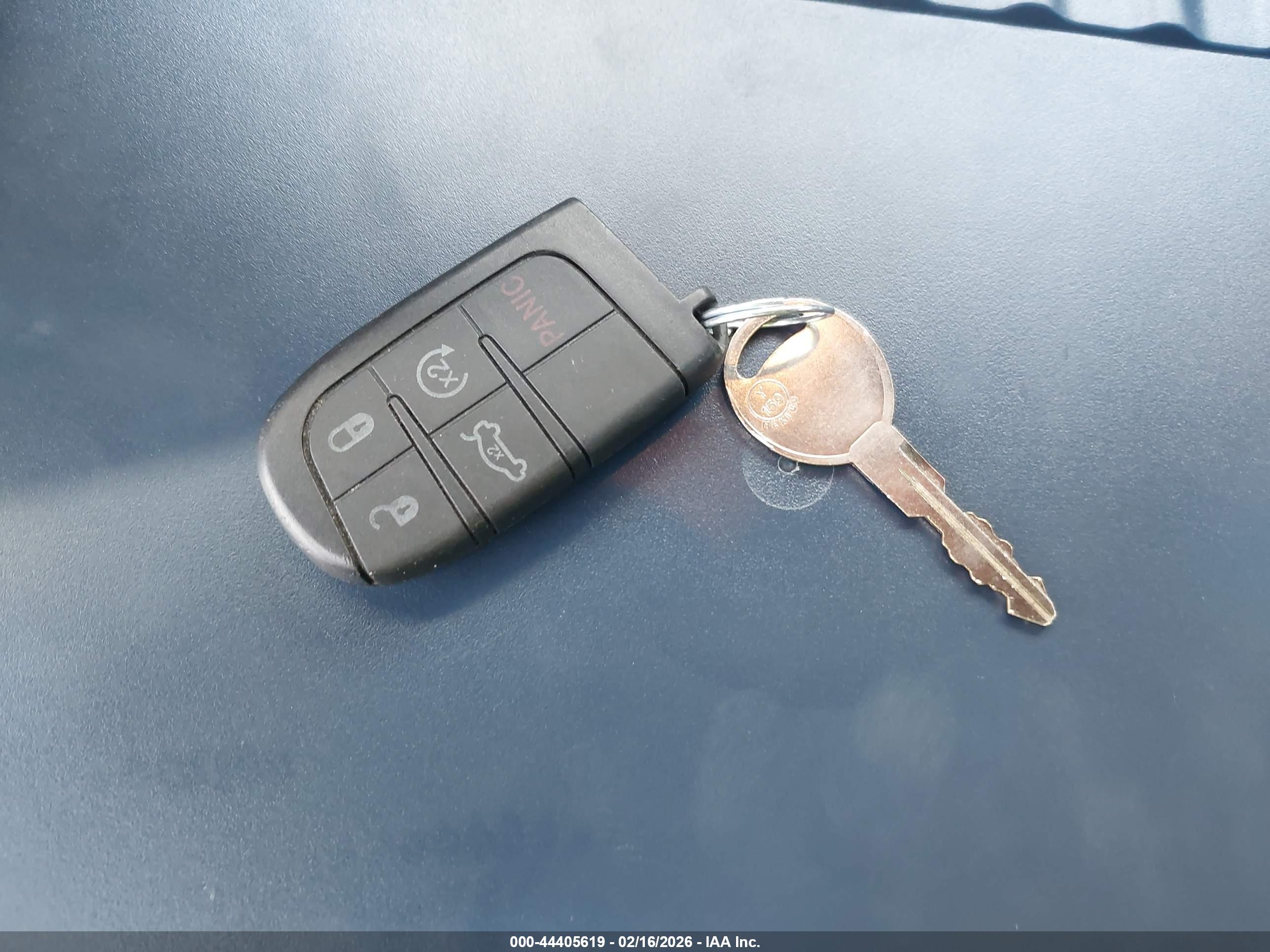 DODGE CHALLENGER image 11