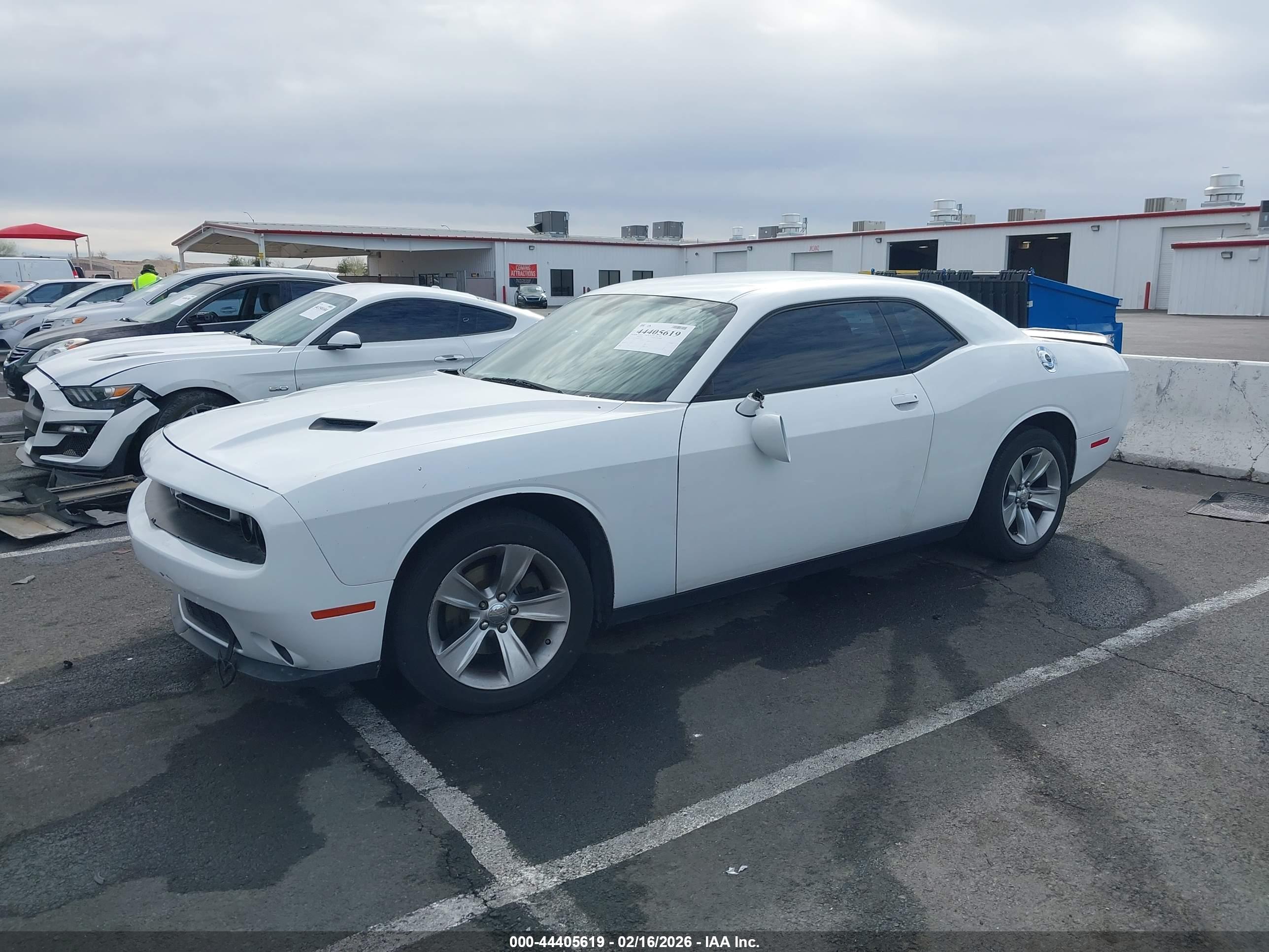 DODGE CHALLENGER image 2