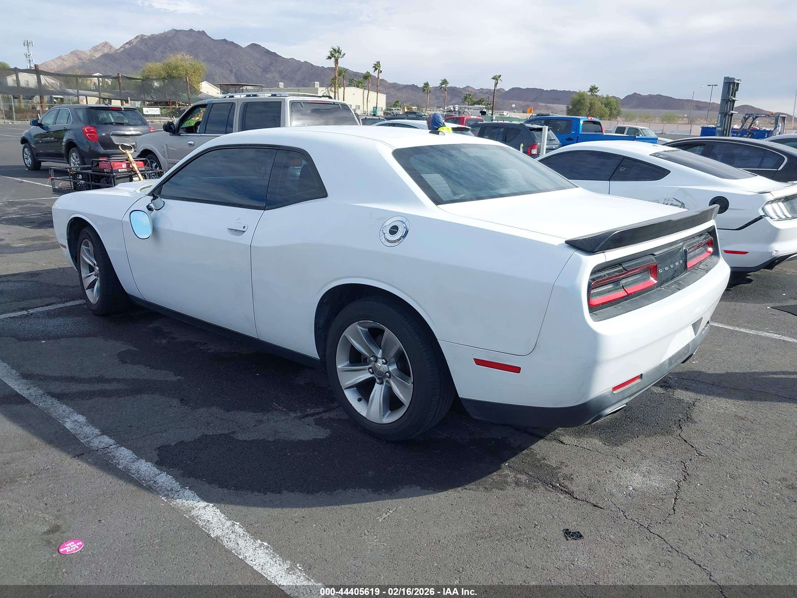 DODGE CHALLENGER image 3
