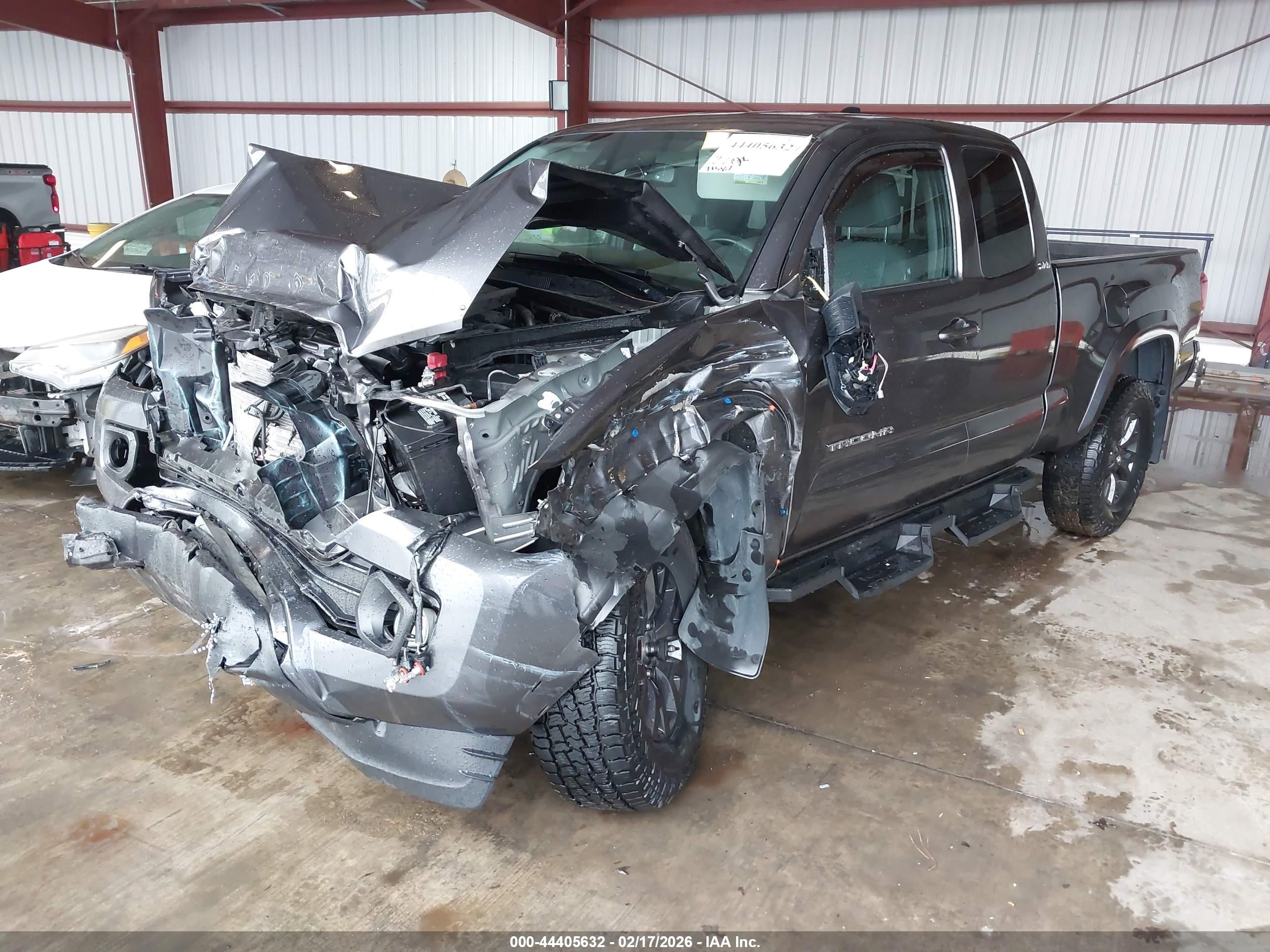 TOYOTA TACOMA image 2