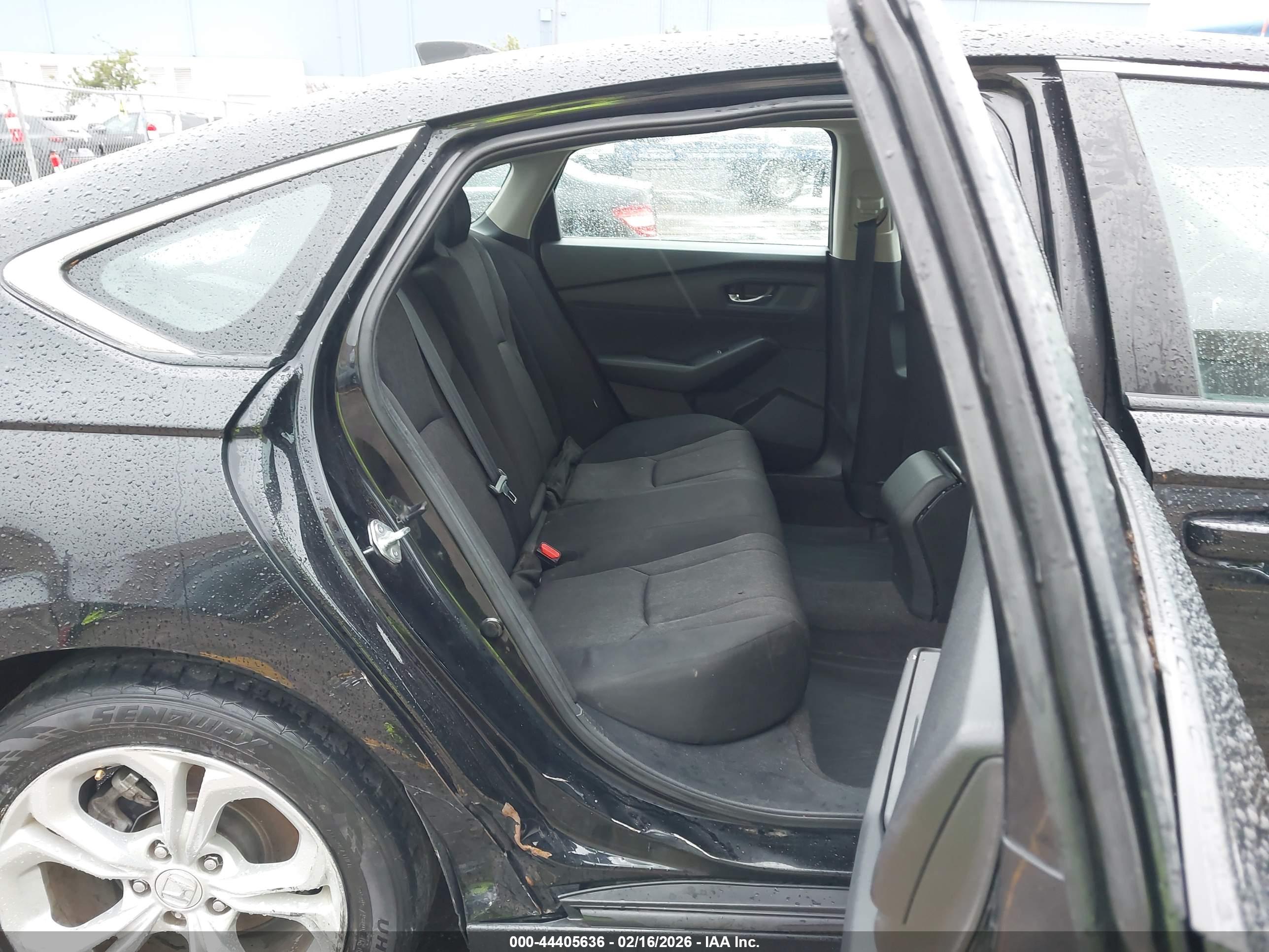 HONDA ACCORD image 8