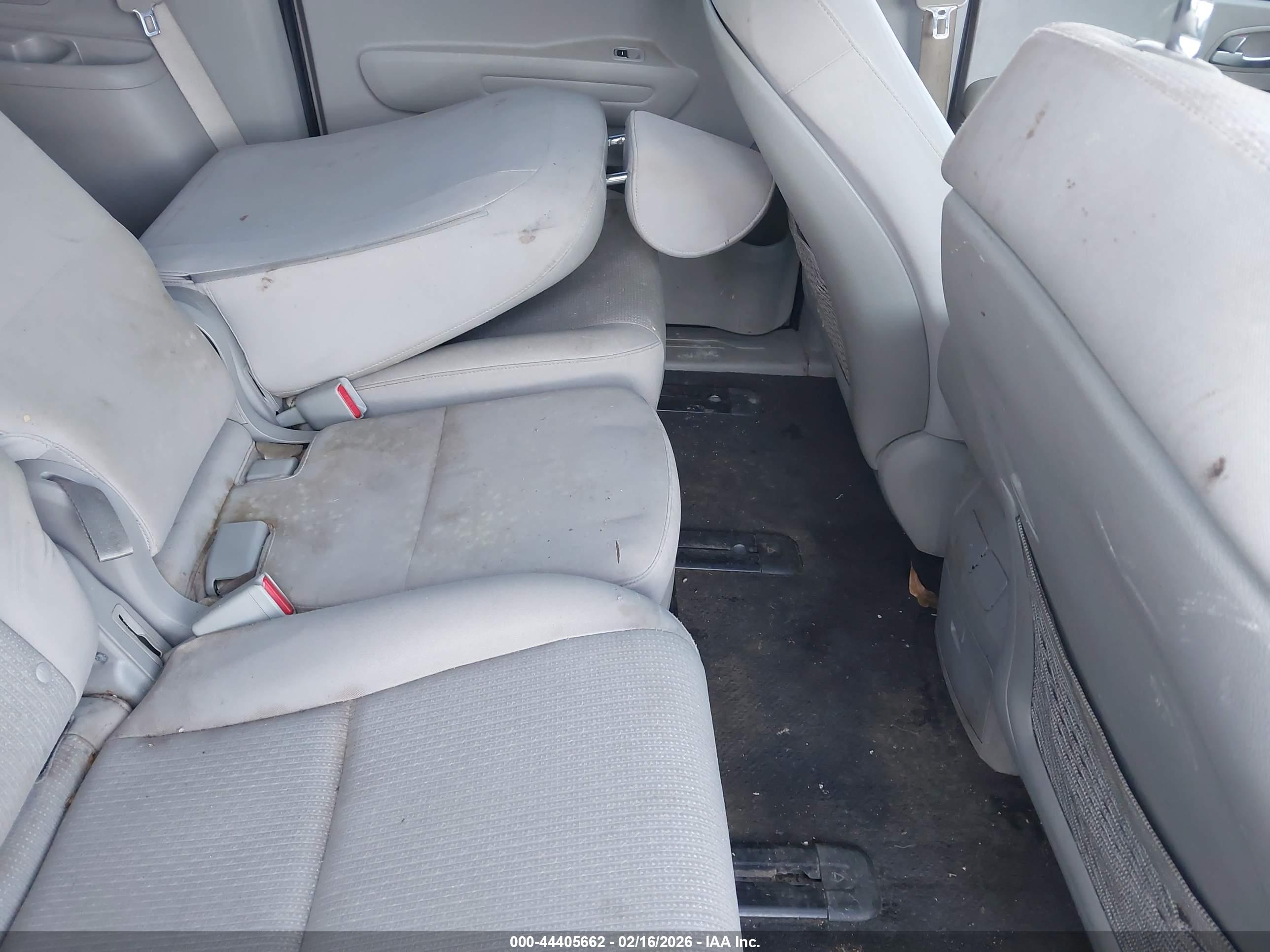 KIA SEDONA image 8