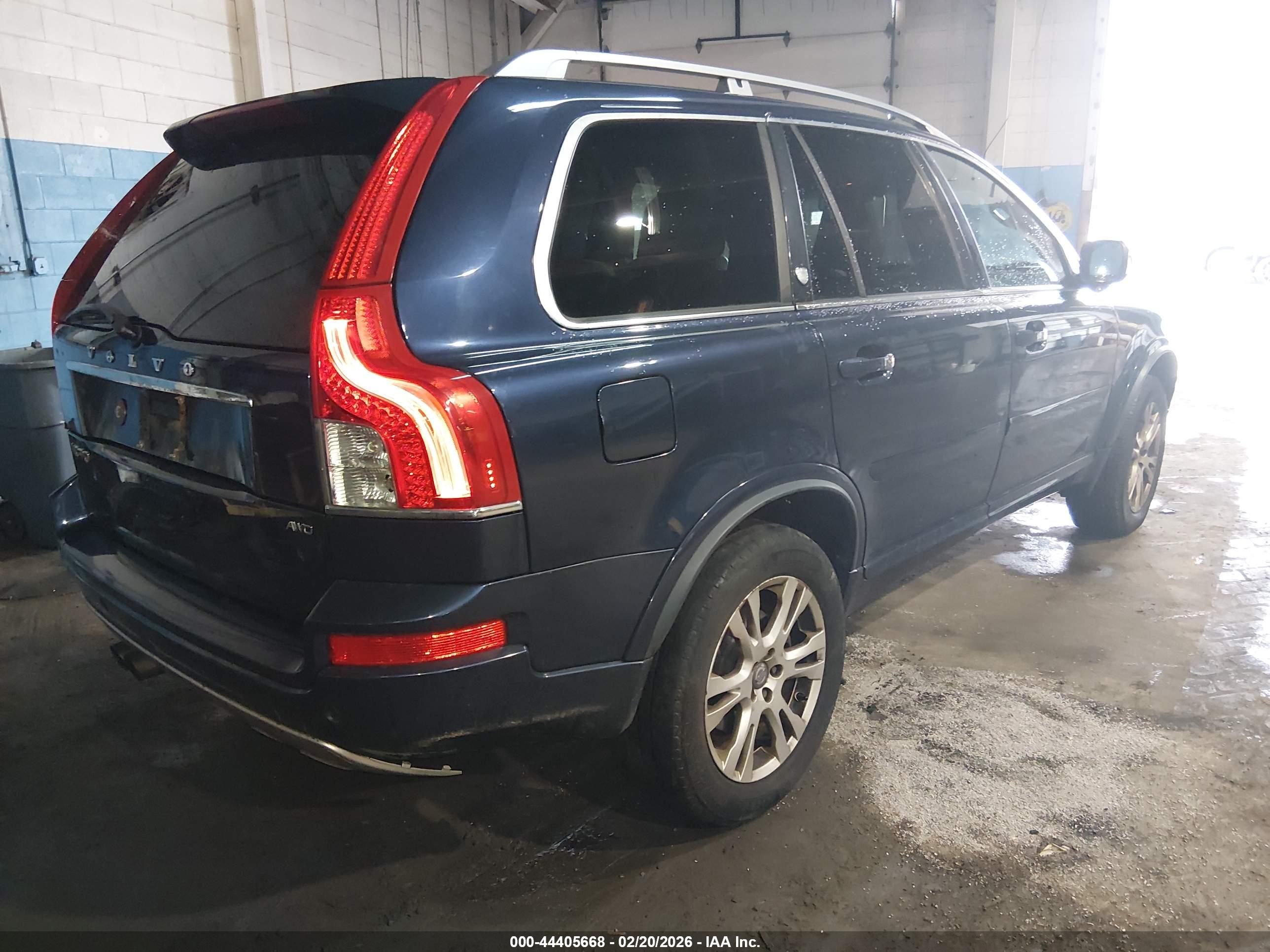 VOLVO XC90 image 4