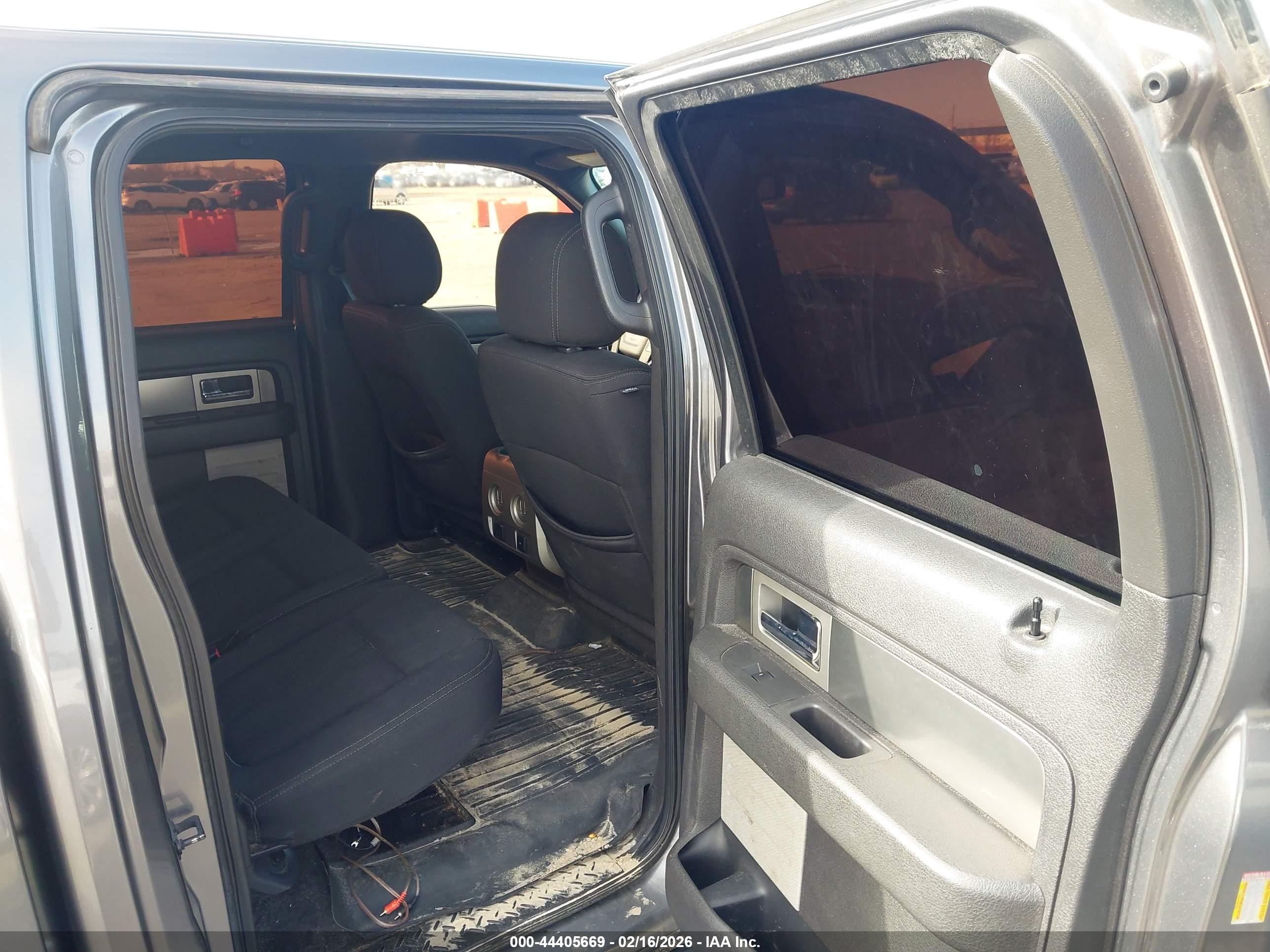 FORD F-150 image 8
