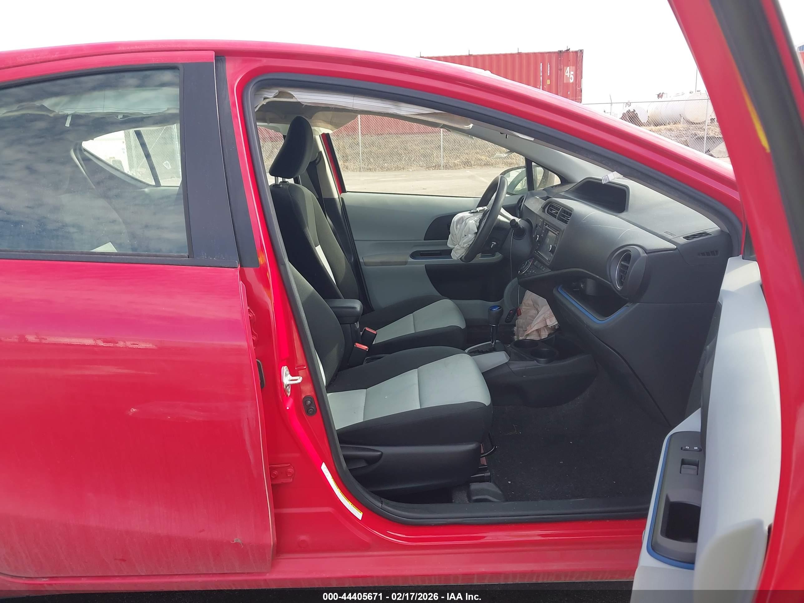 TOYOTA PRIUS image 5