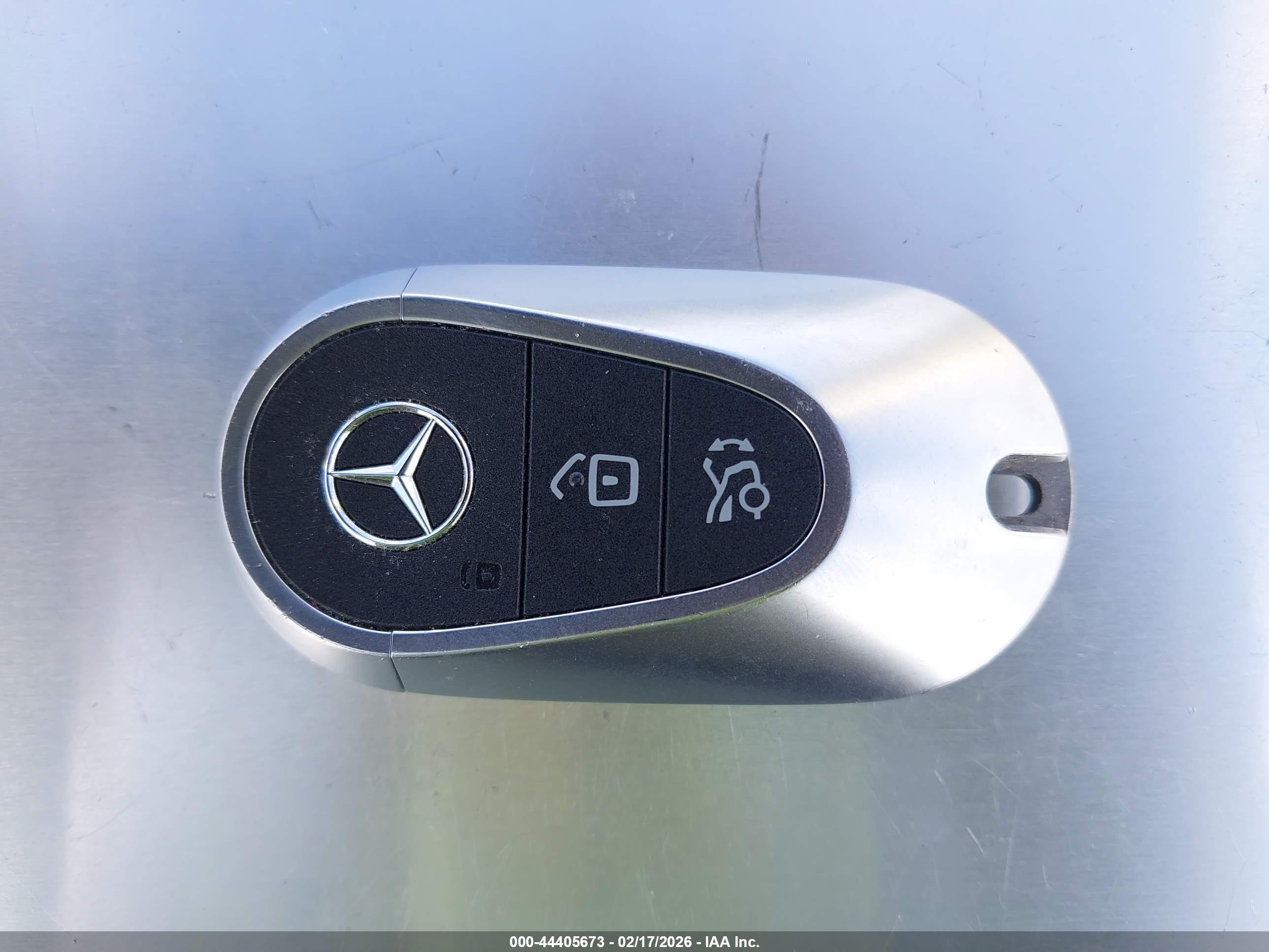 MERCEDES-BENZ C image 11