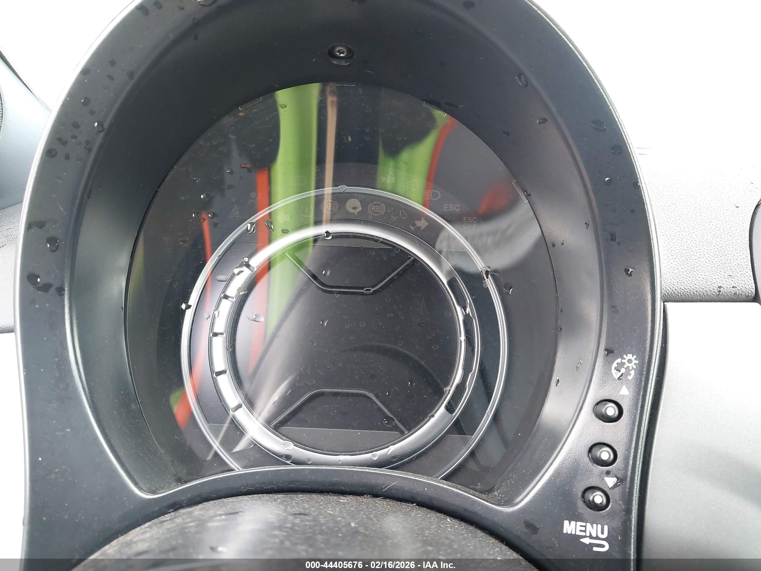 FIAT 500E image 7