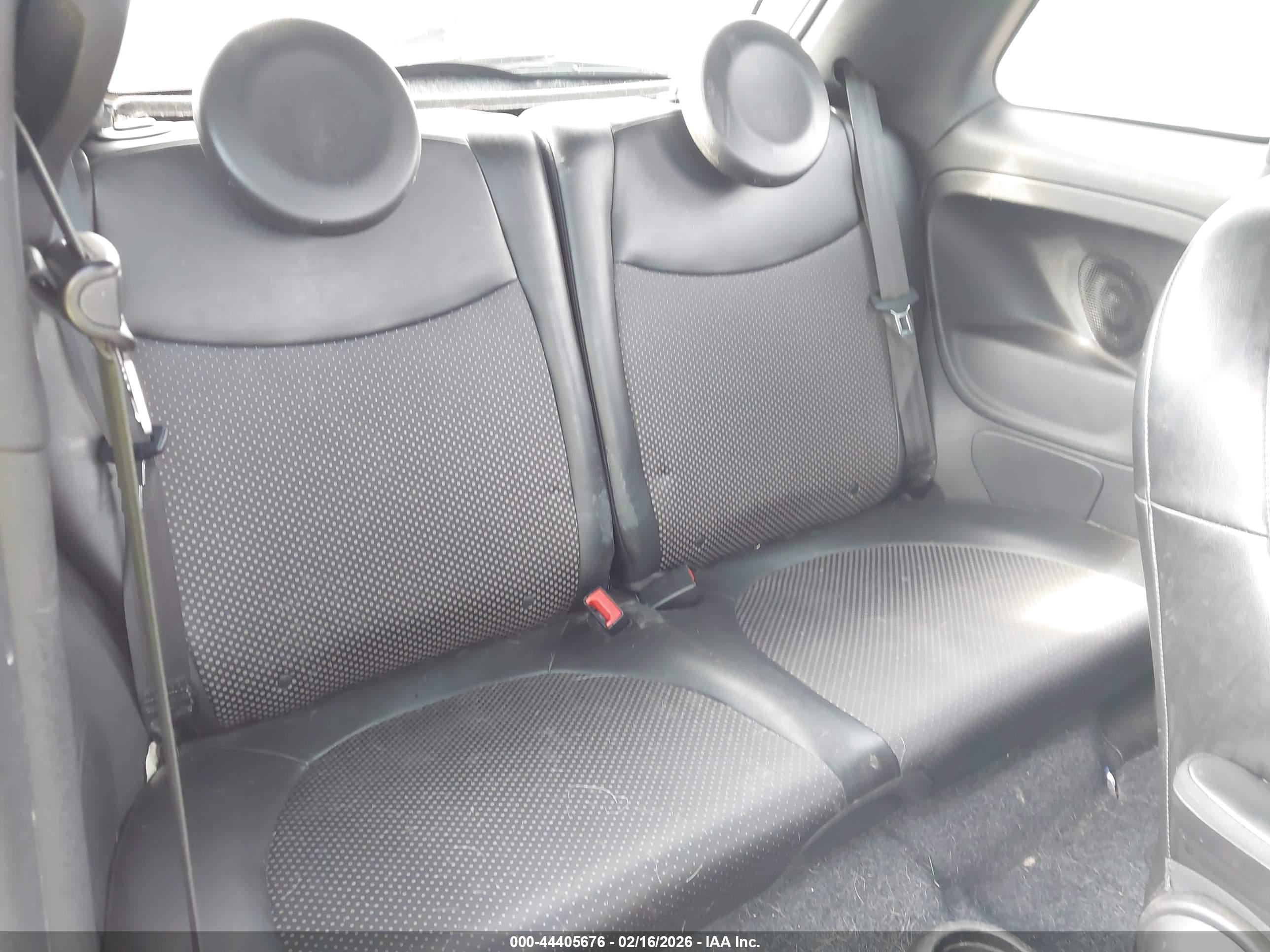 FIAT 500E image 8