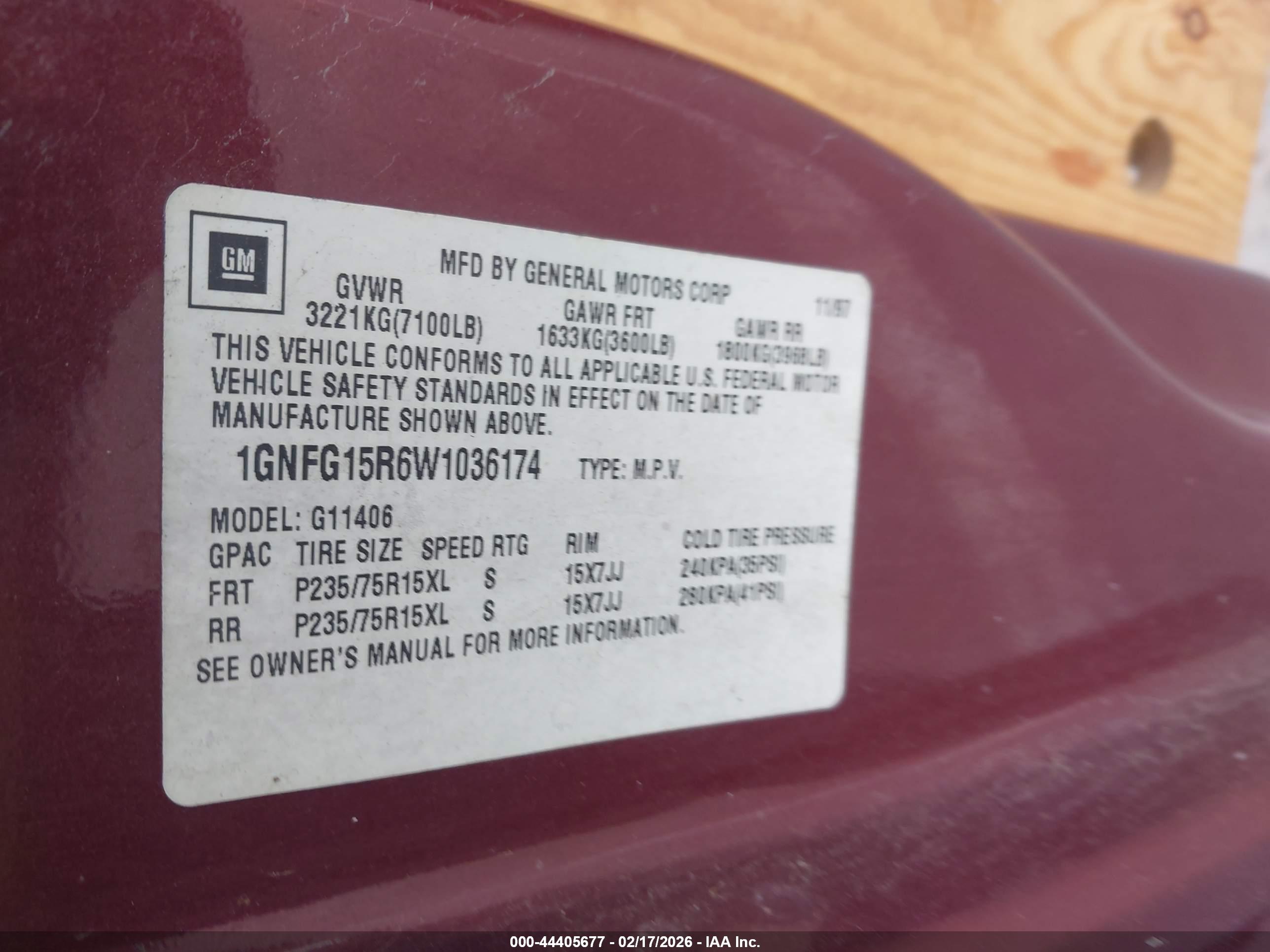 CHEVROLET EXPRESS image 9