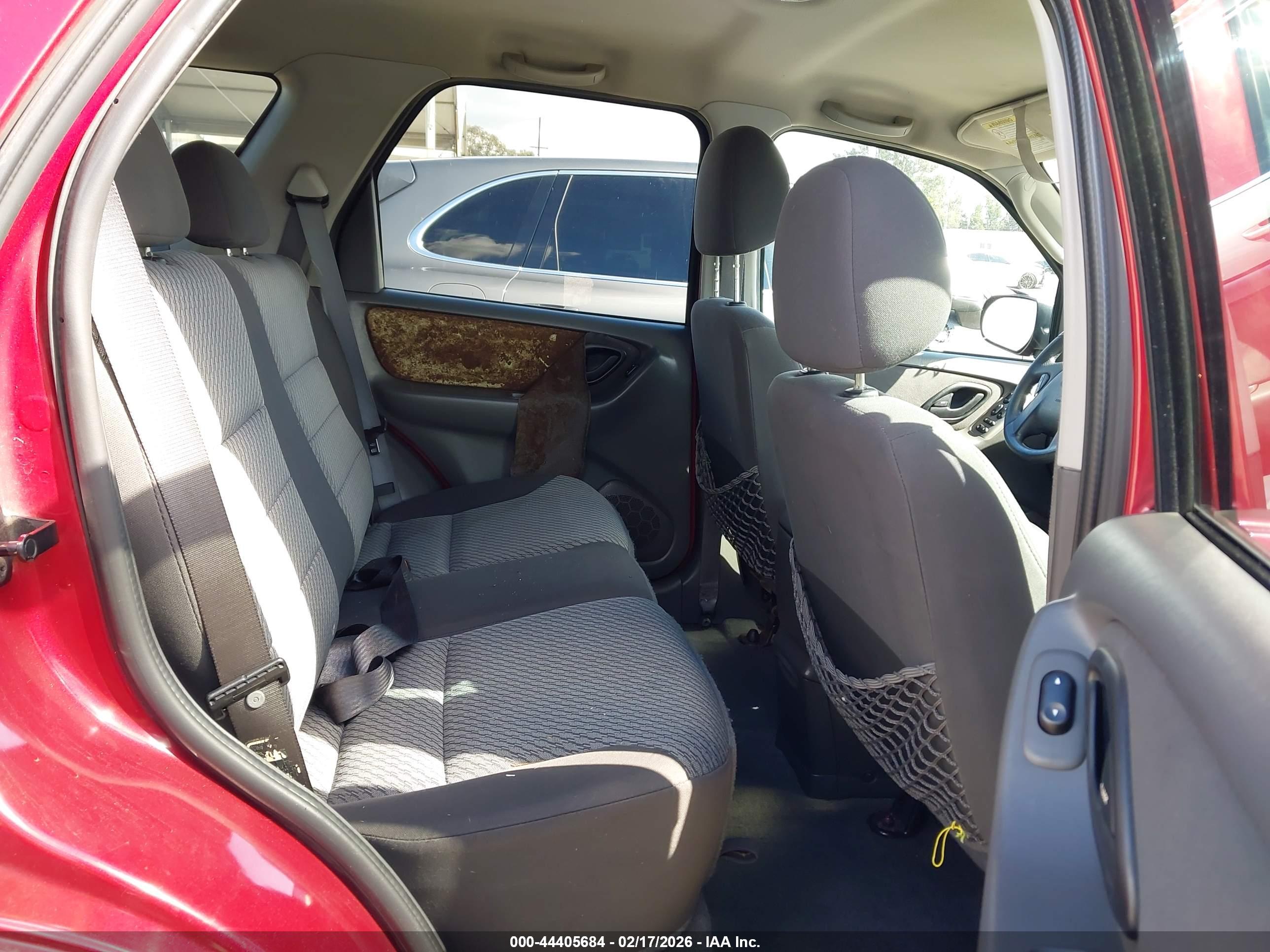 FORD ESCAPE image 8