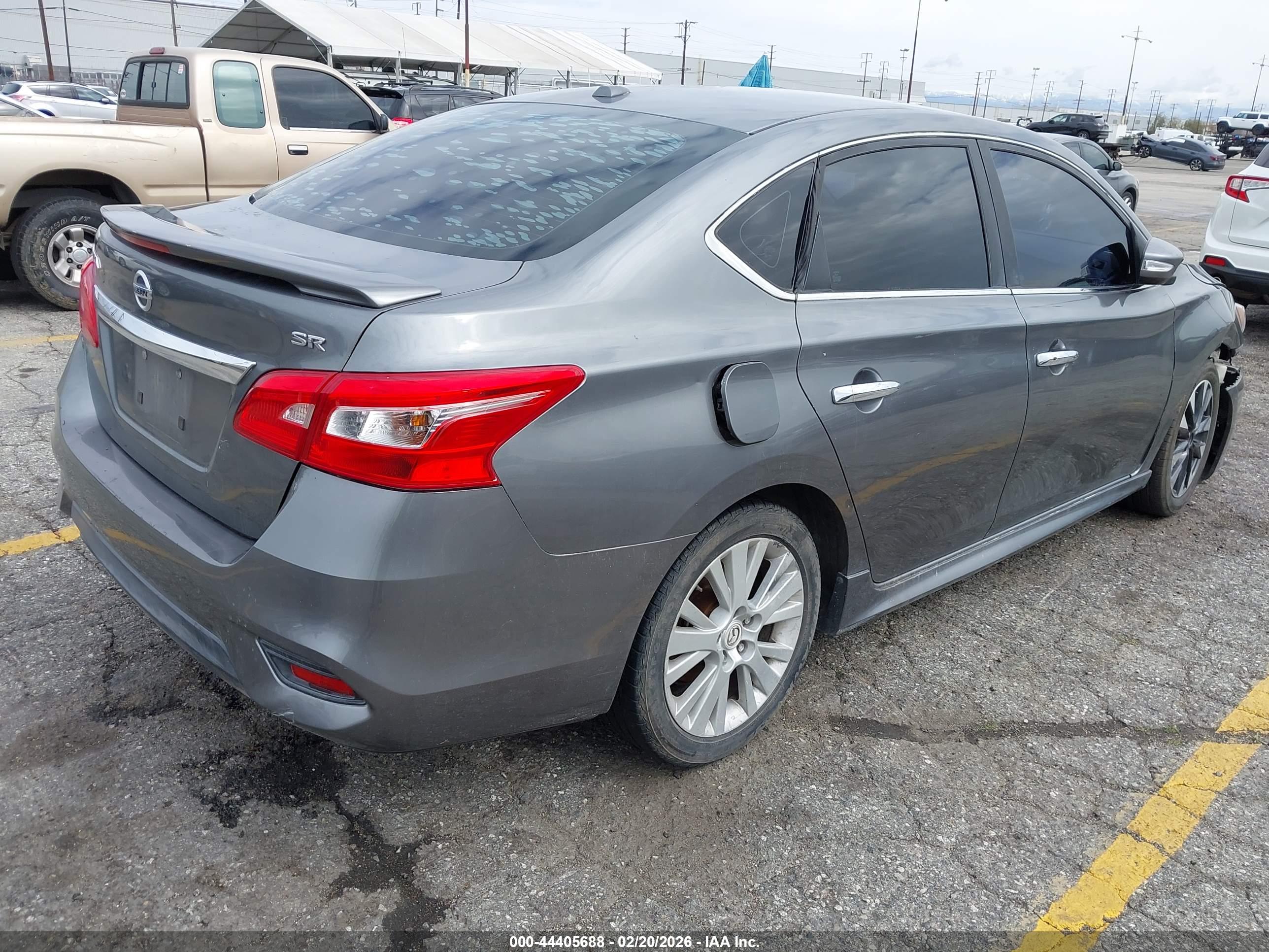 NISSAN SENTRA image 4