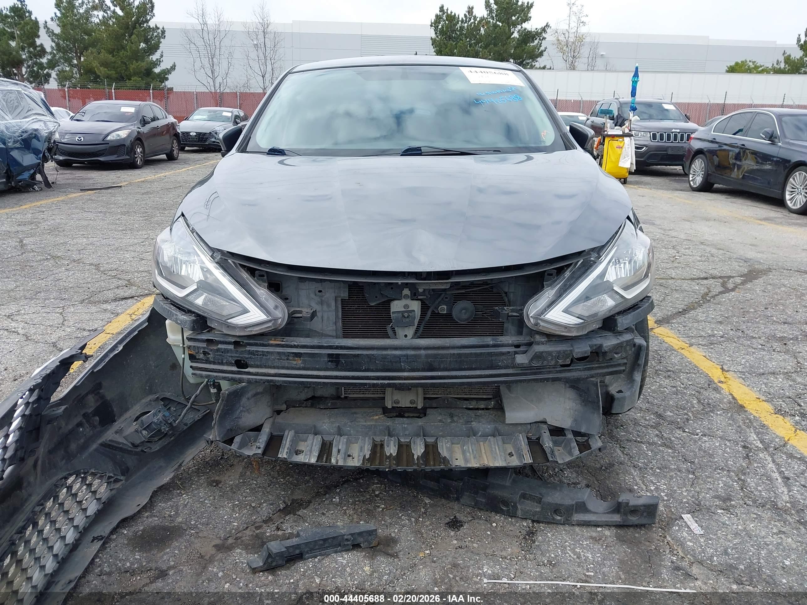 NISSAN SENTRA image 6