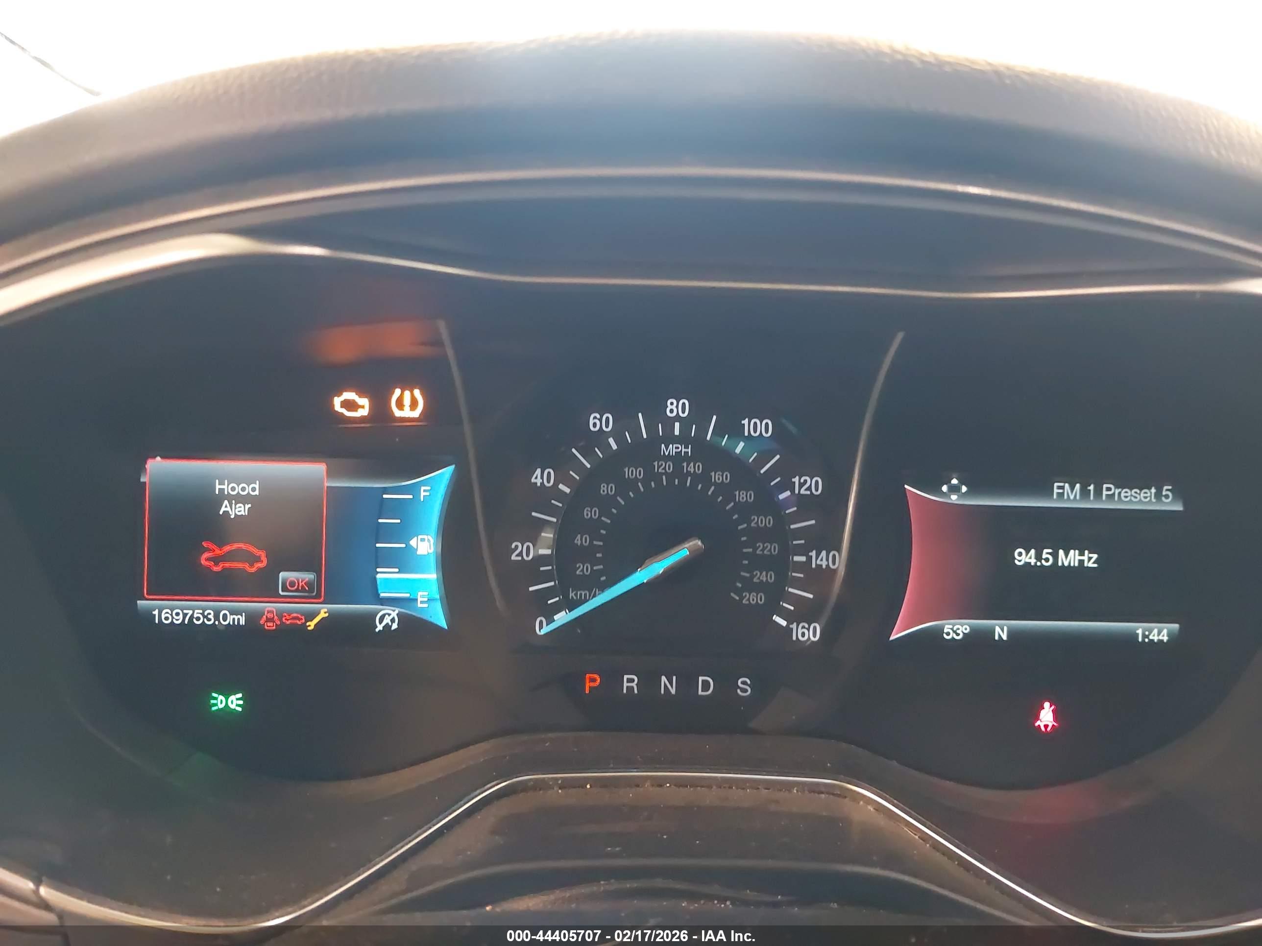 FORD FUSION image 7