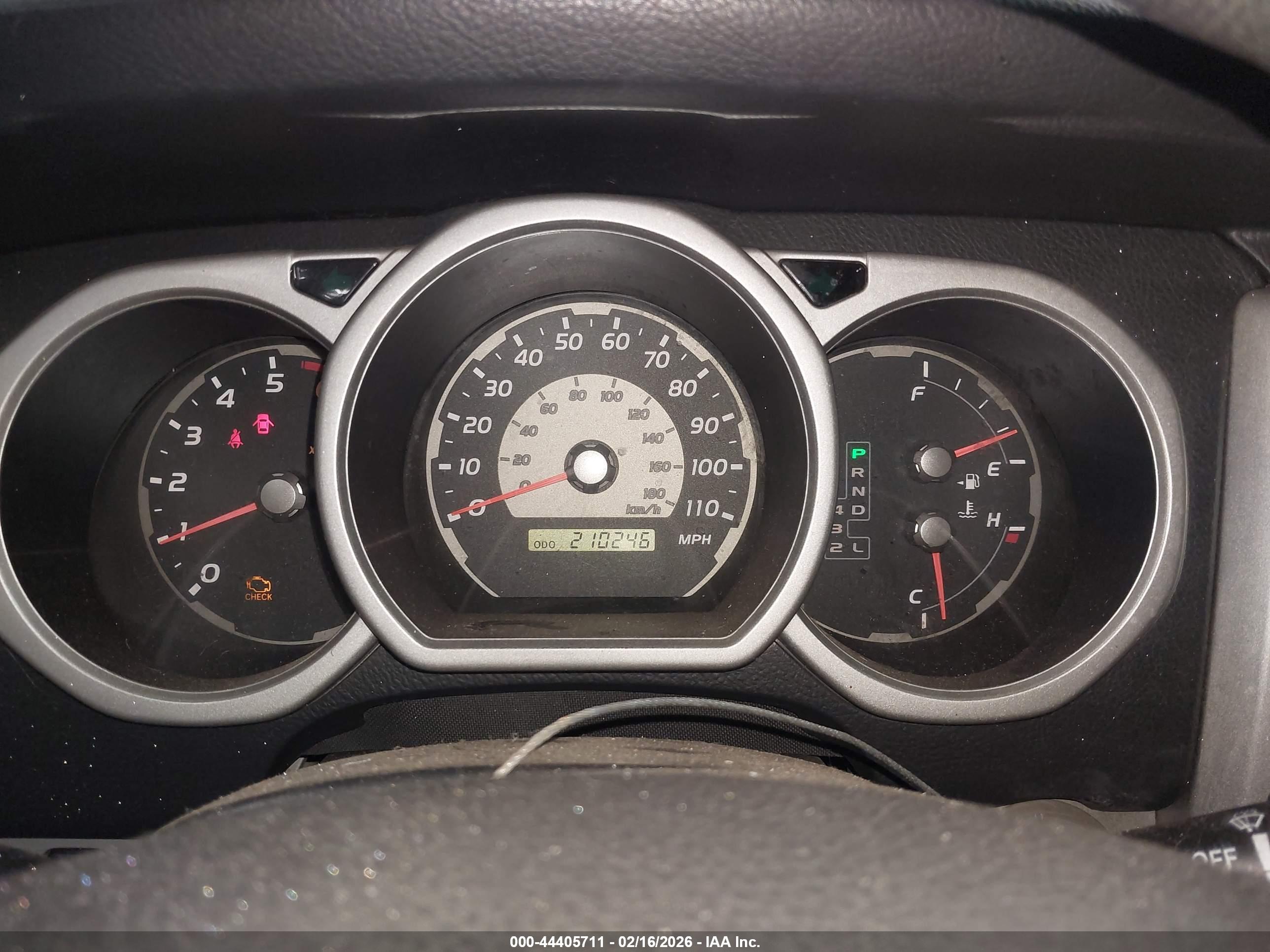 TOYOTA 4RUNNER image 7