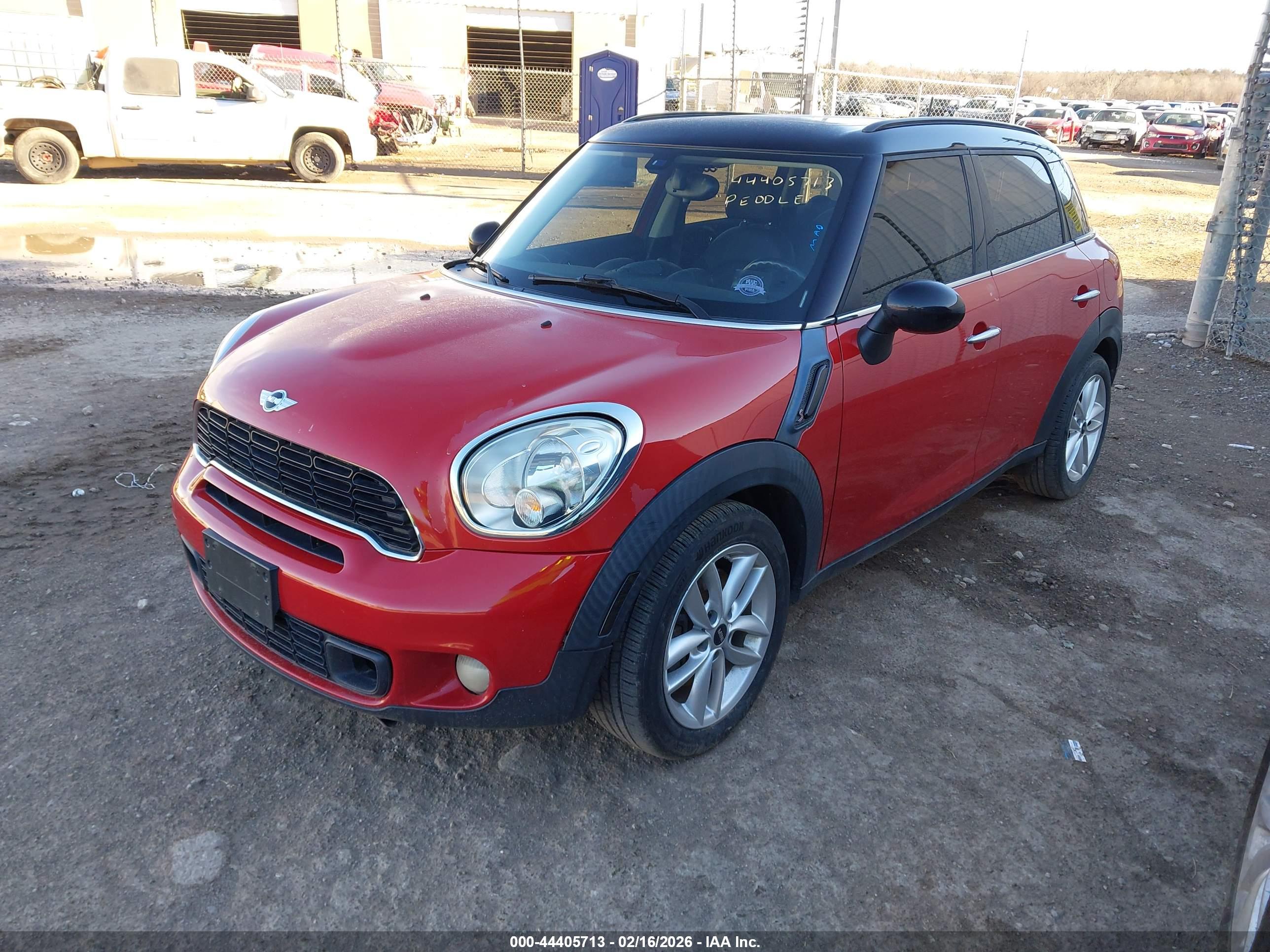 MINI COUNTRYMAN image 2