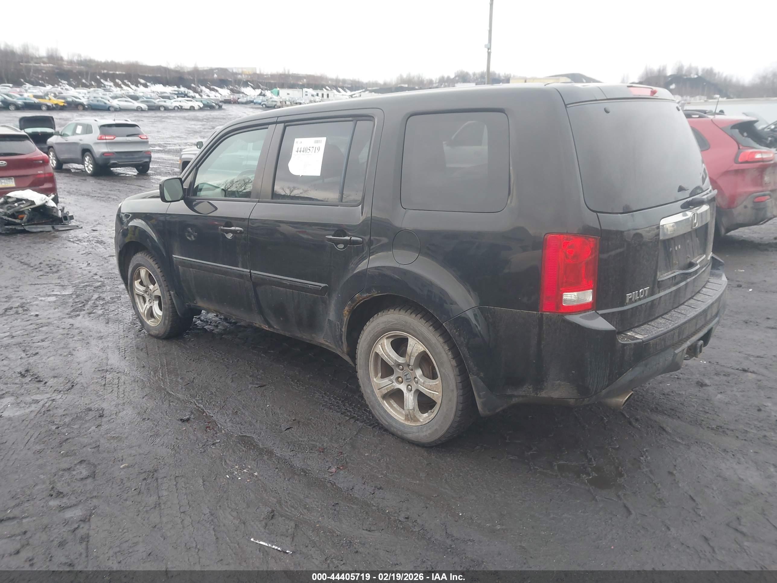 HONDA PILOT image 3