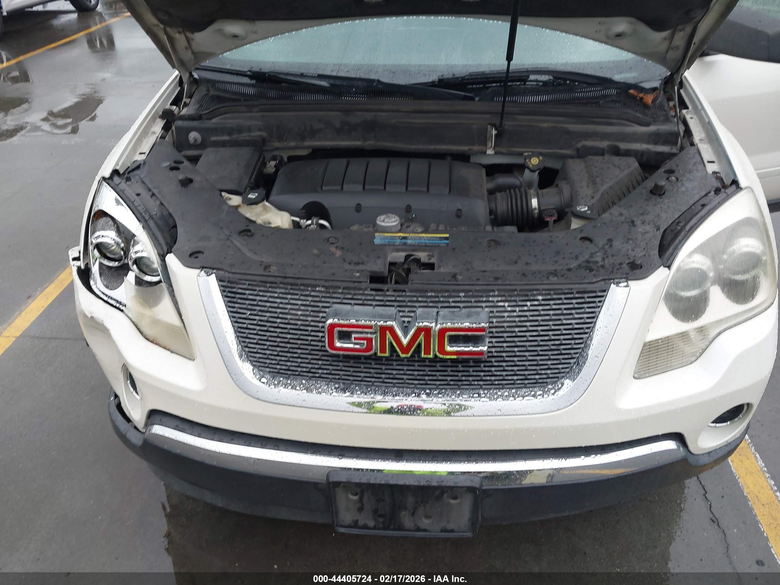 GMC ACADIA image 10