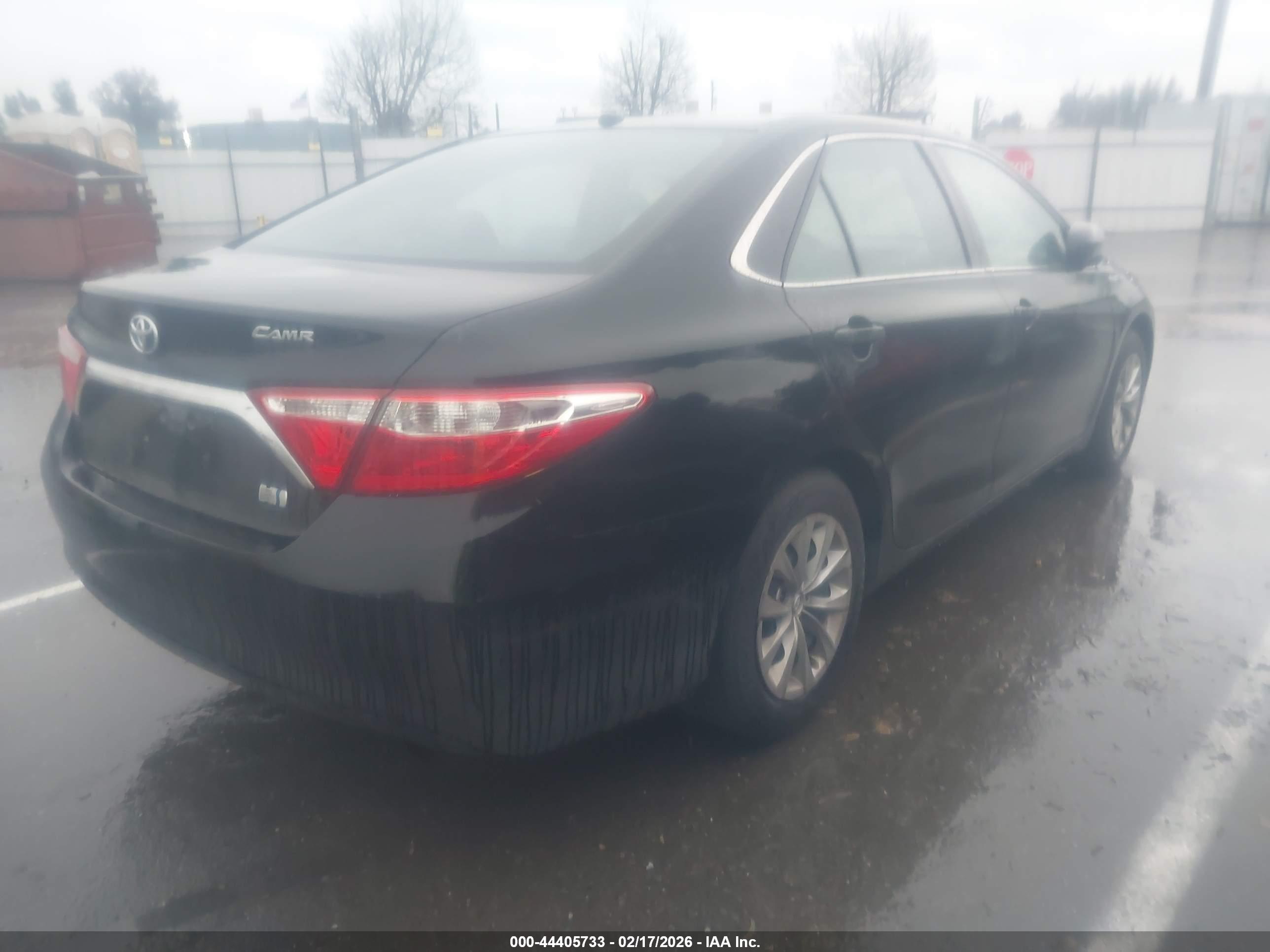 TOYOTA CAMRY image 4