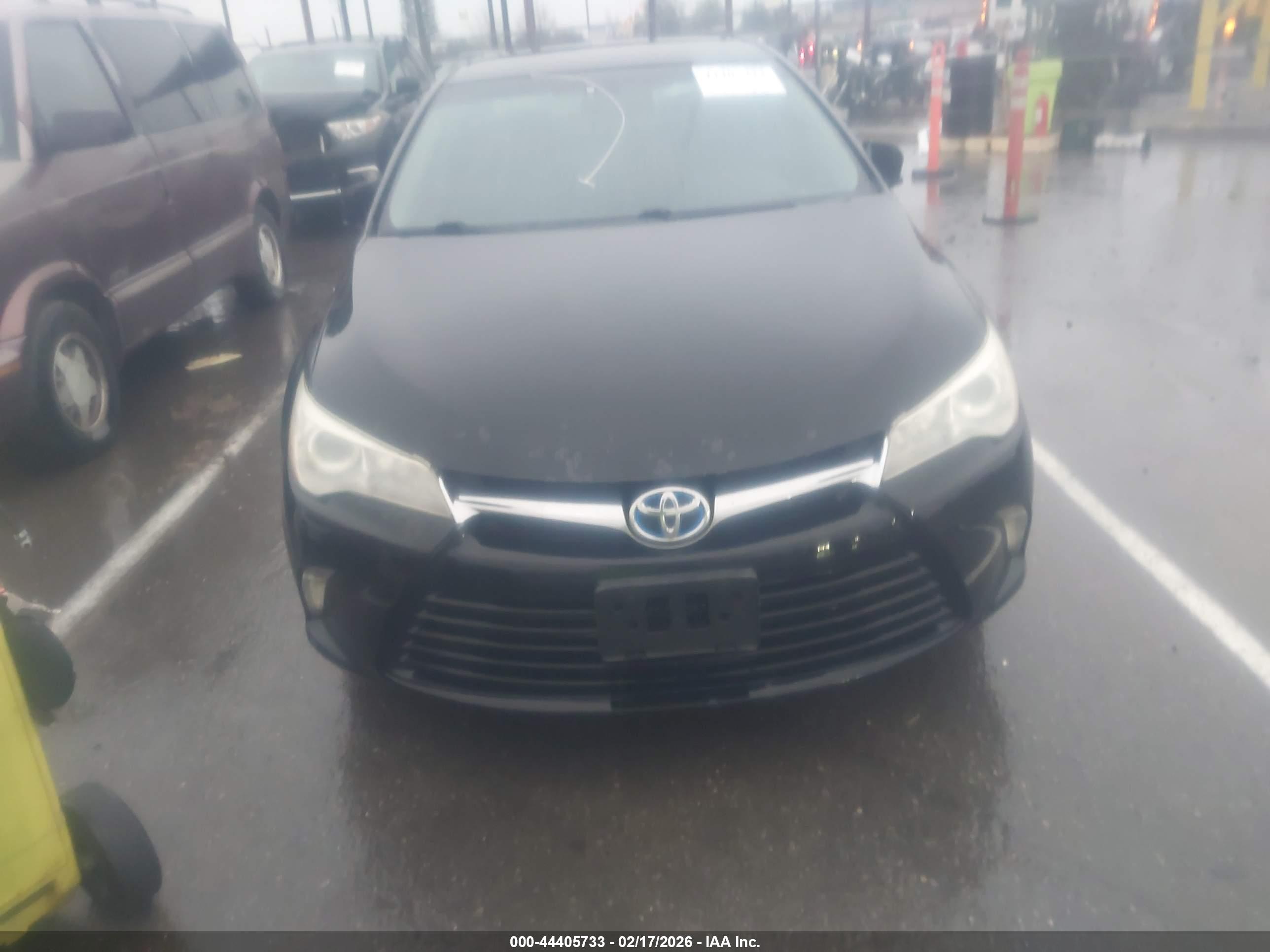 TOYOTA CAMRY image 6