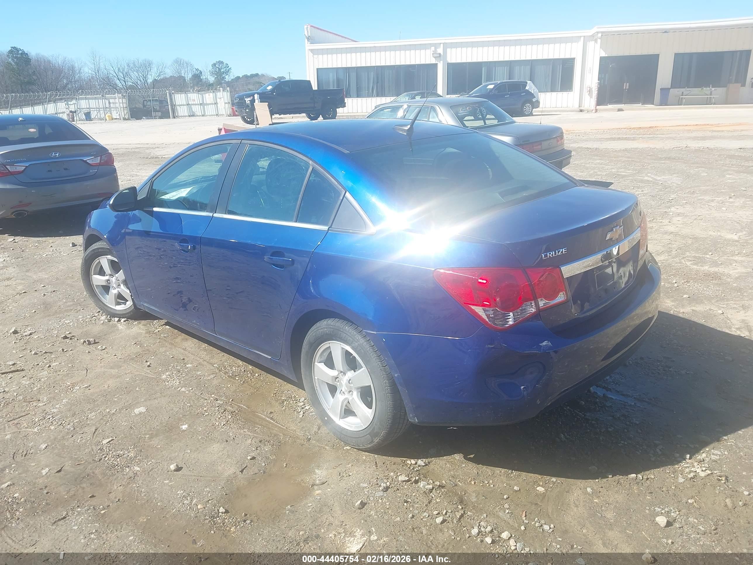 CHEVROLET CRUZE image 3