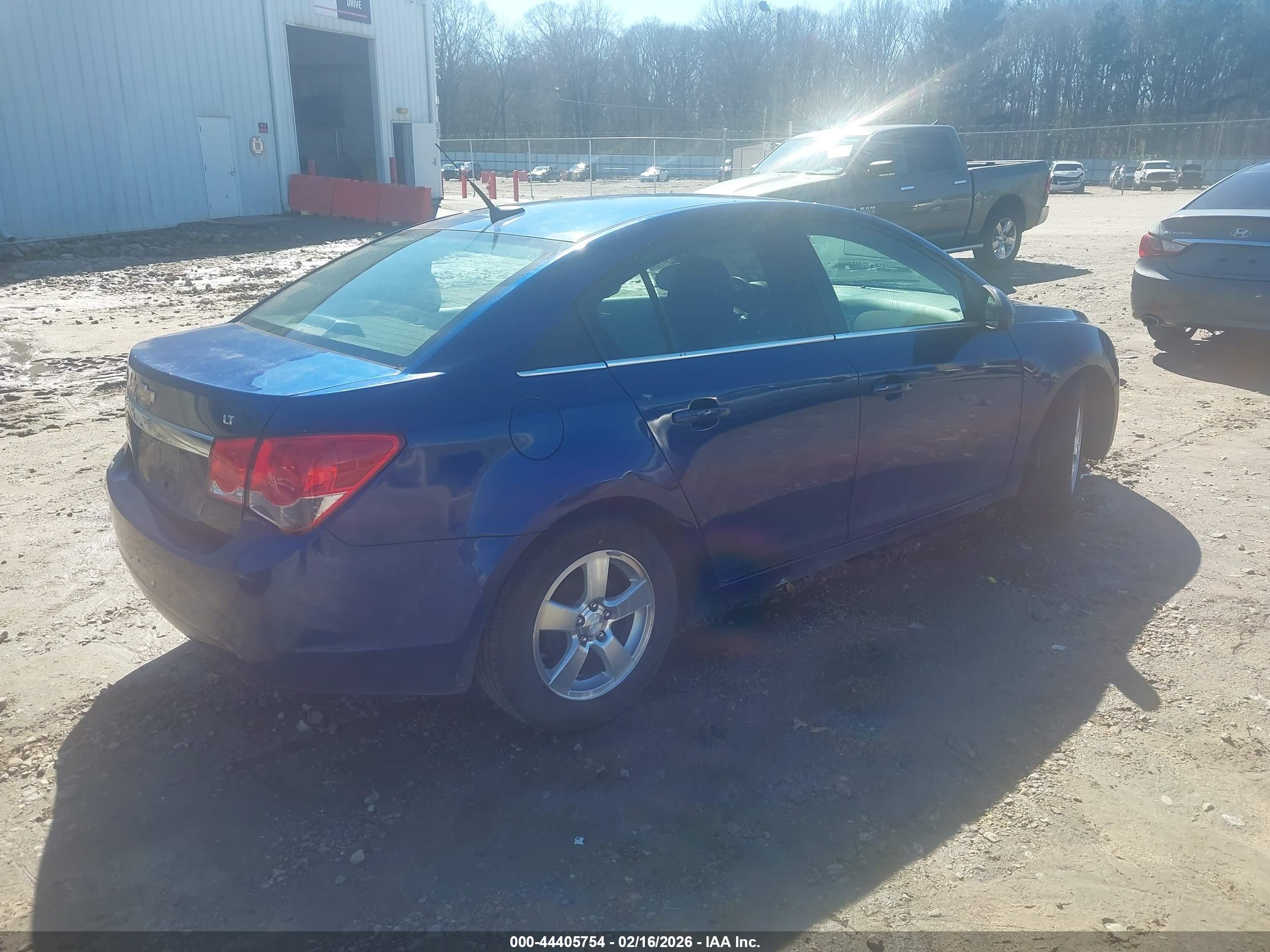 CHEVROLET CRUZE image 4