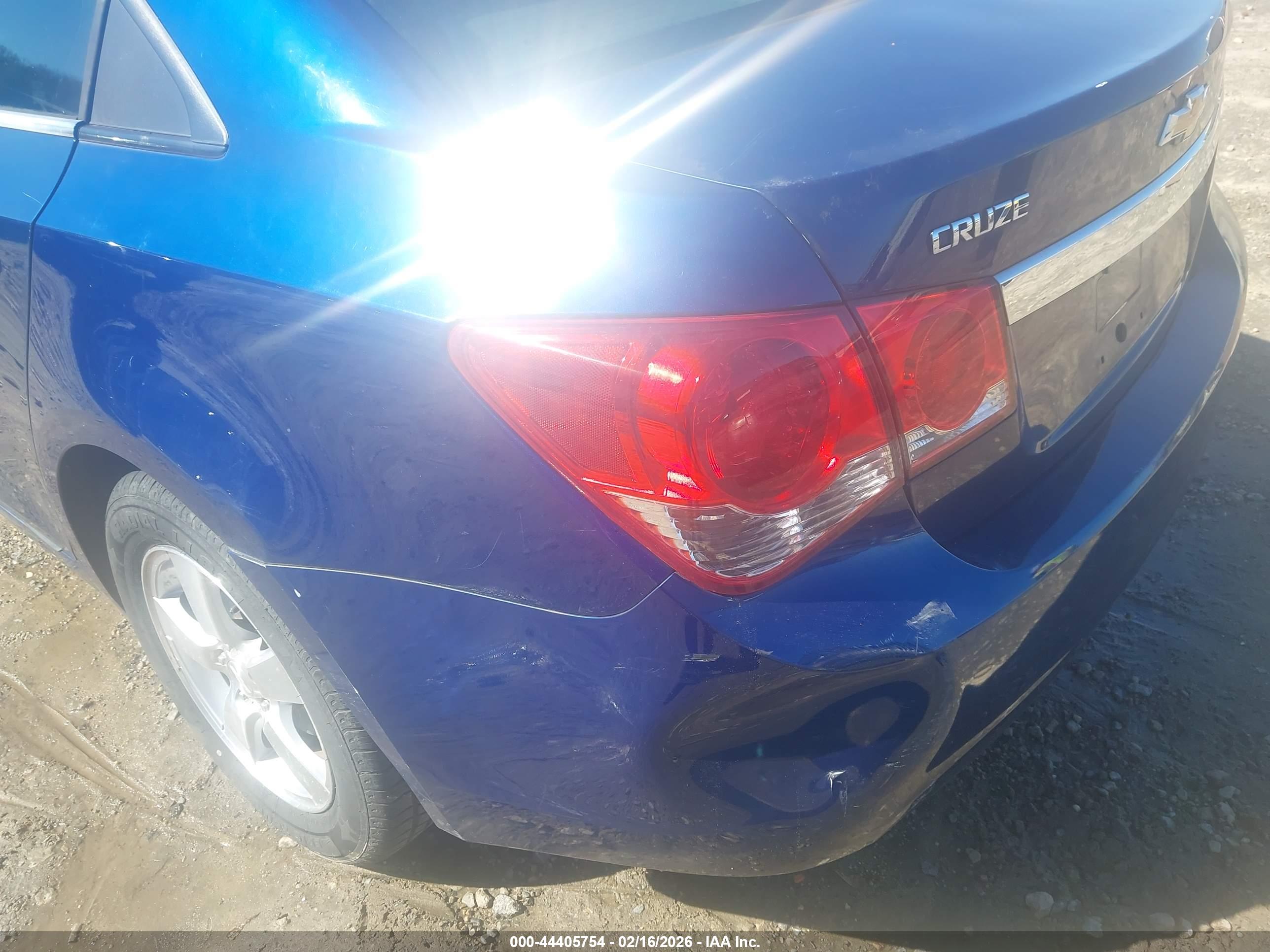 CHEVROLET CRUZE image 6