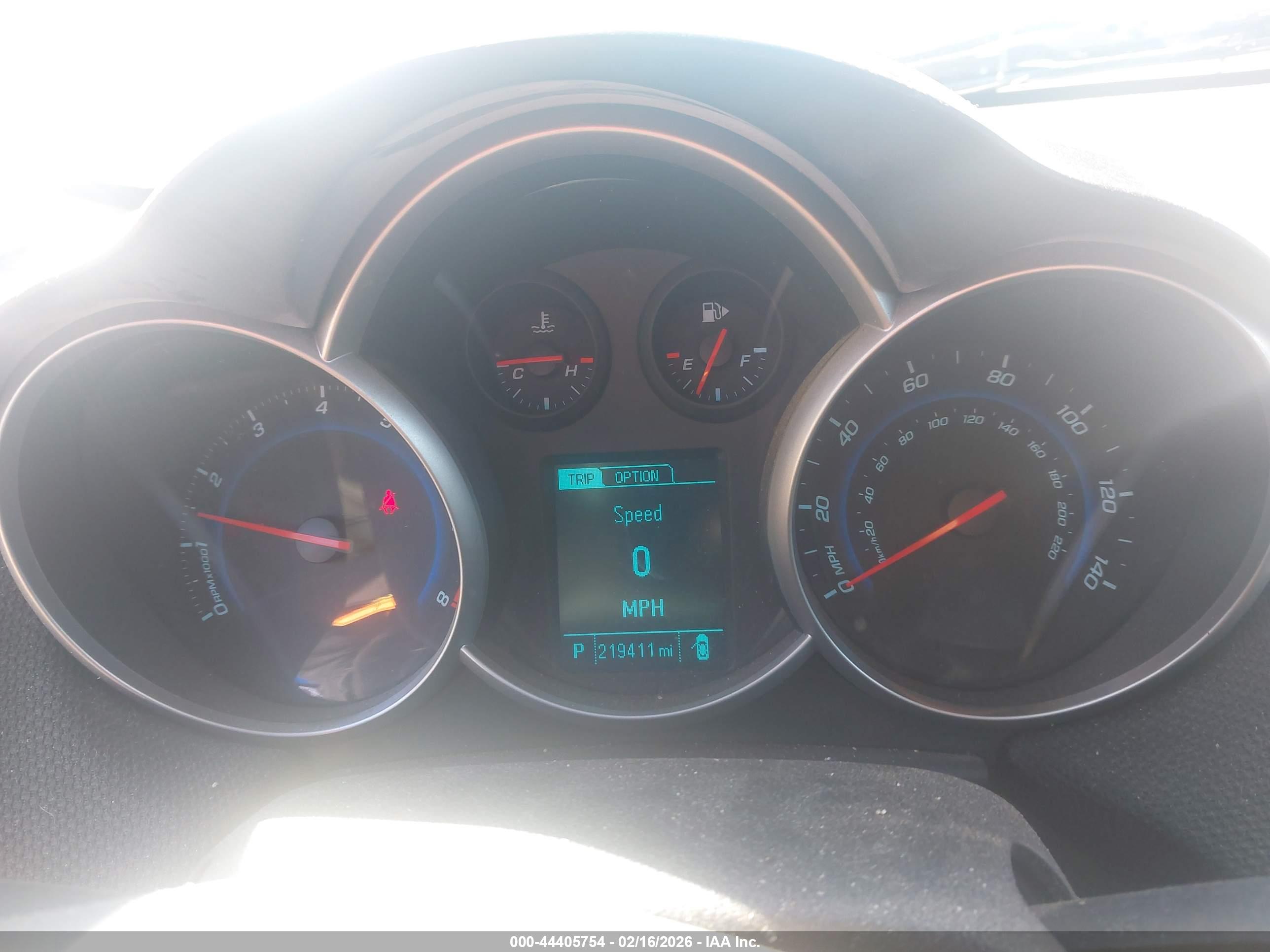 CHEVROLET CRUZE image 7