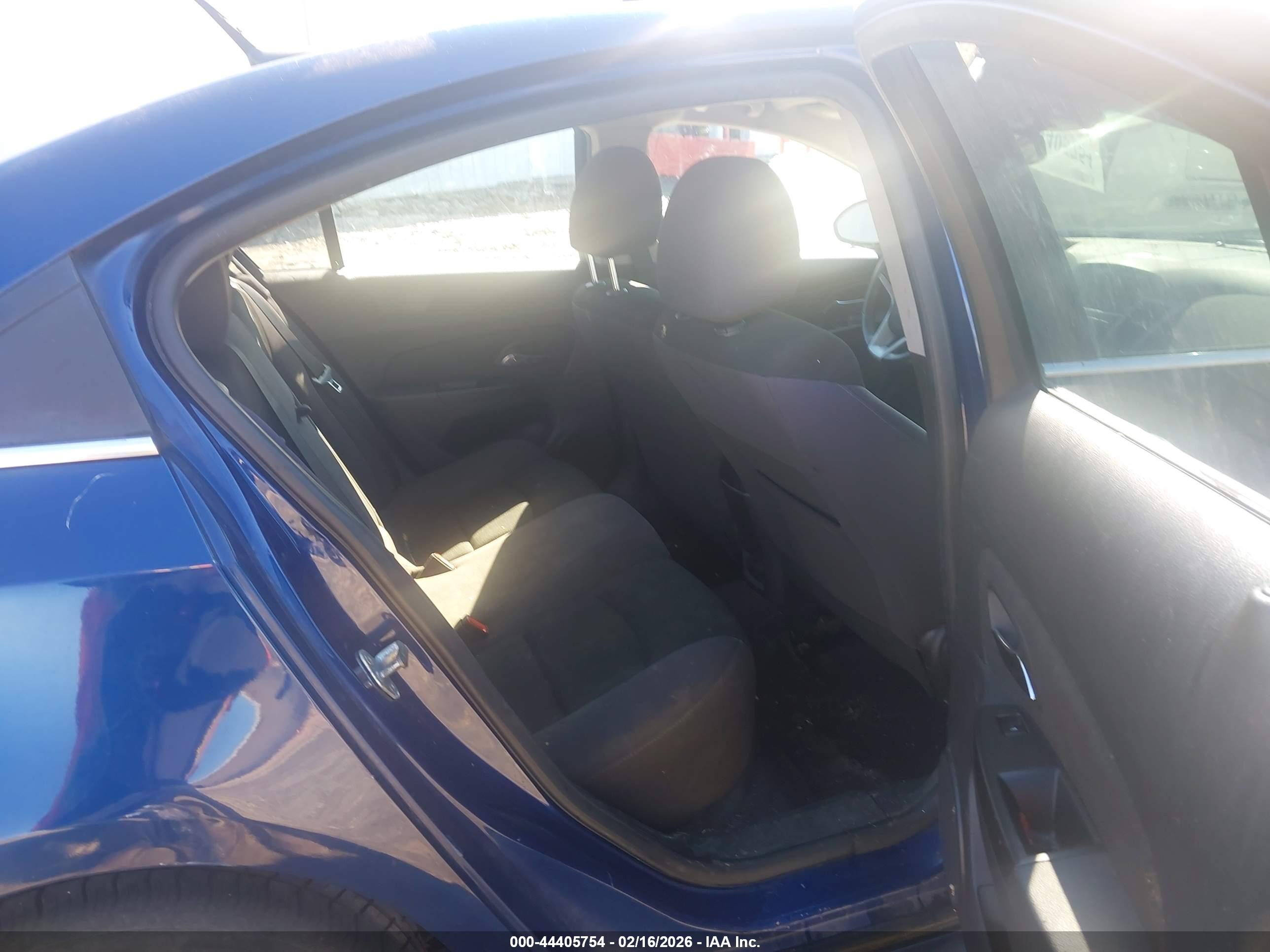 CHEVROLET CRUZE image 8