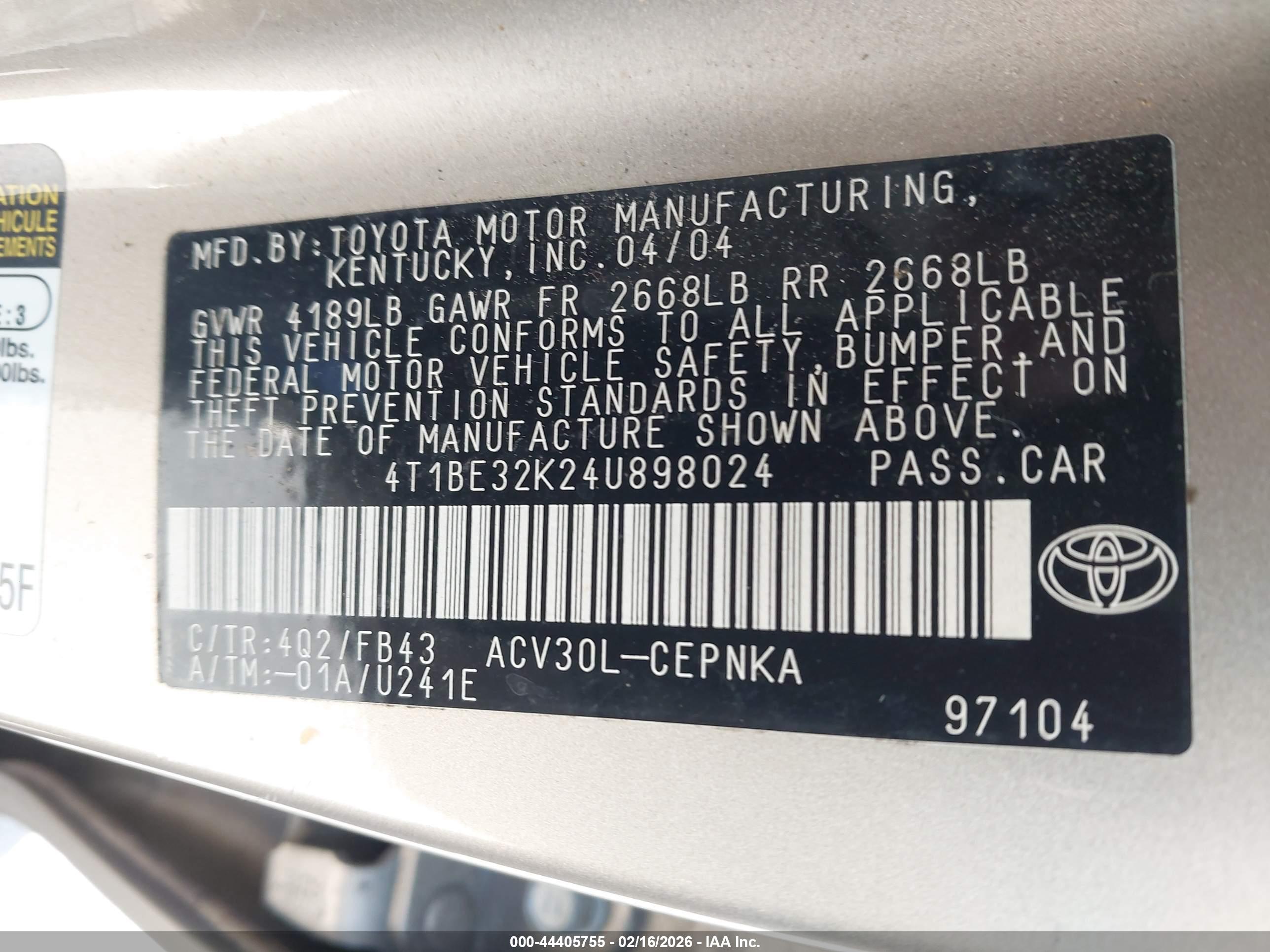 TOYOTA CAMRY image 9