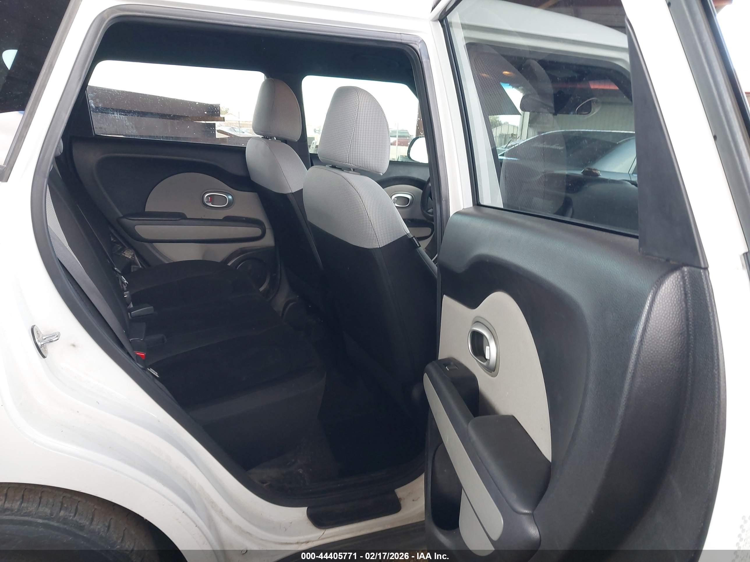 KIA SOUL image 8