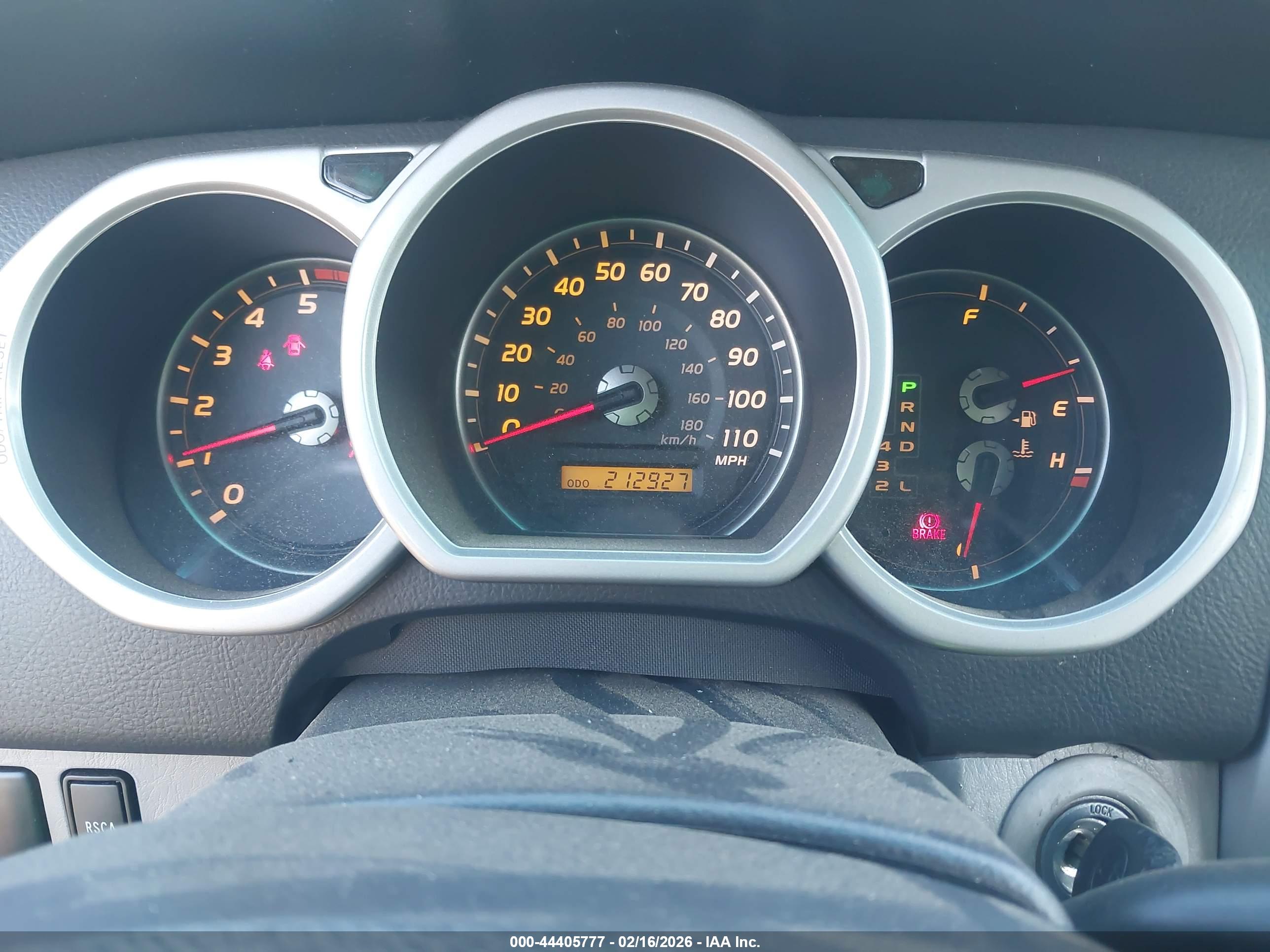 TOYOTA 4RUNNER image 7