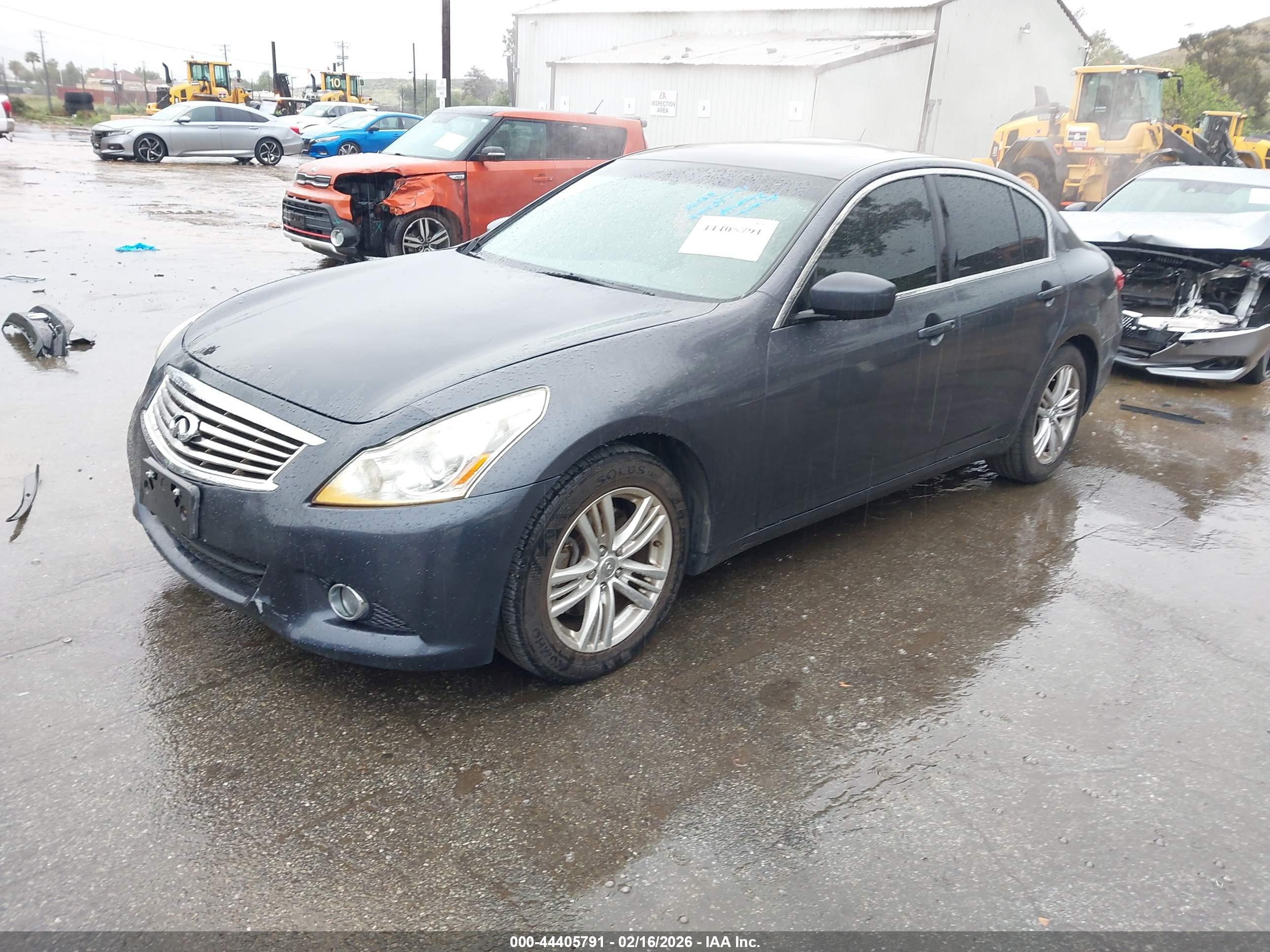 INFINITI G25 image 2