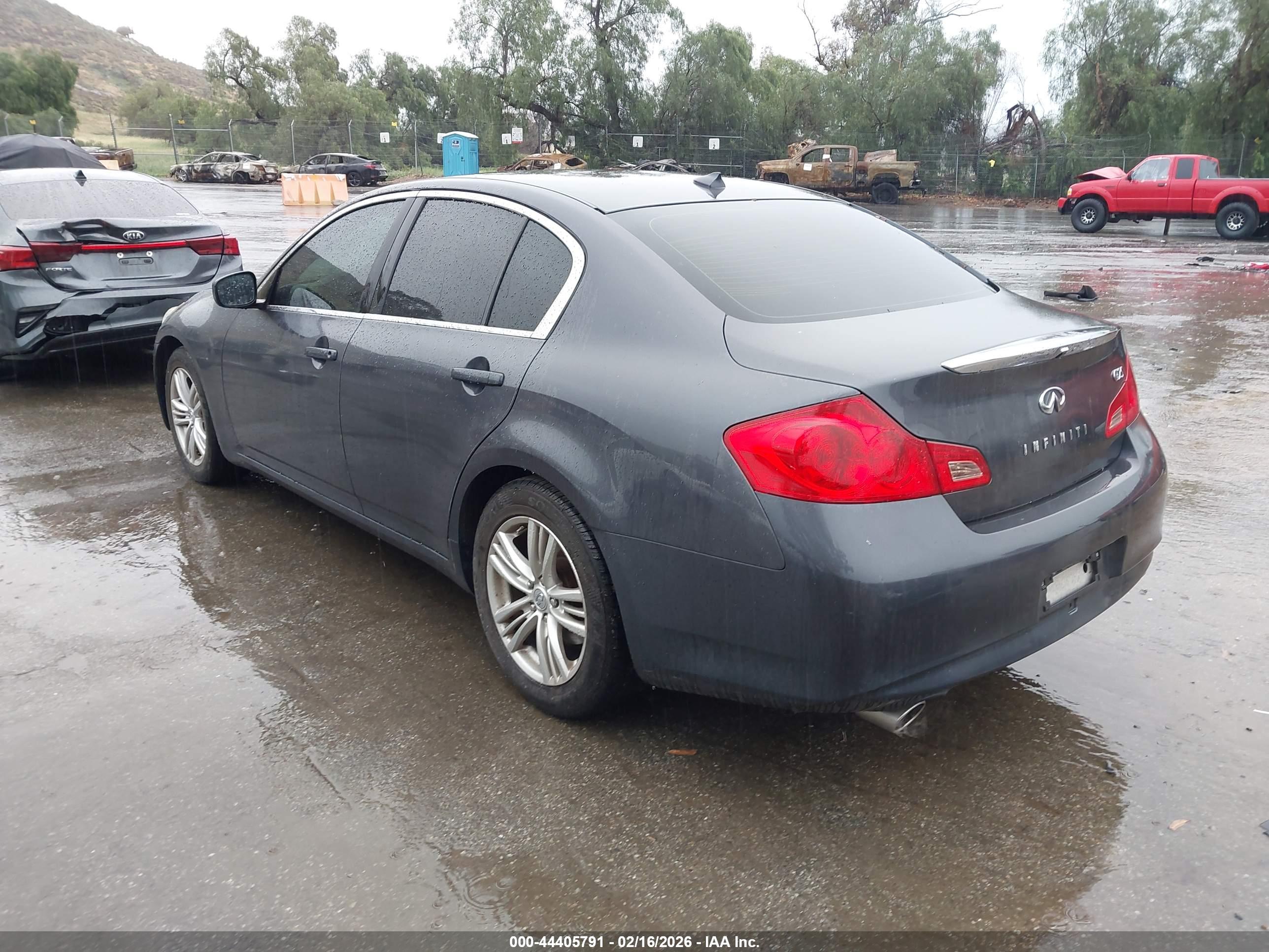INFINITI G25 image 3