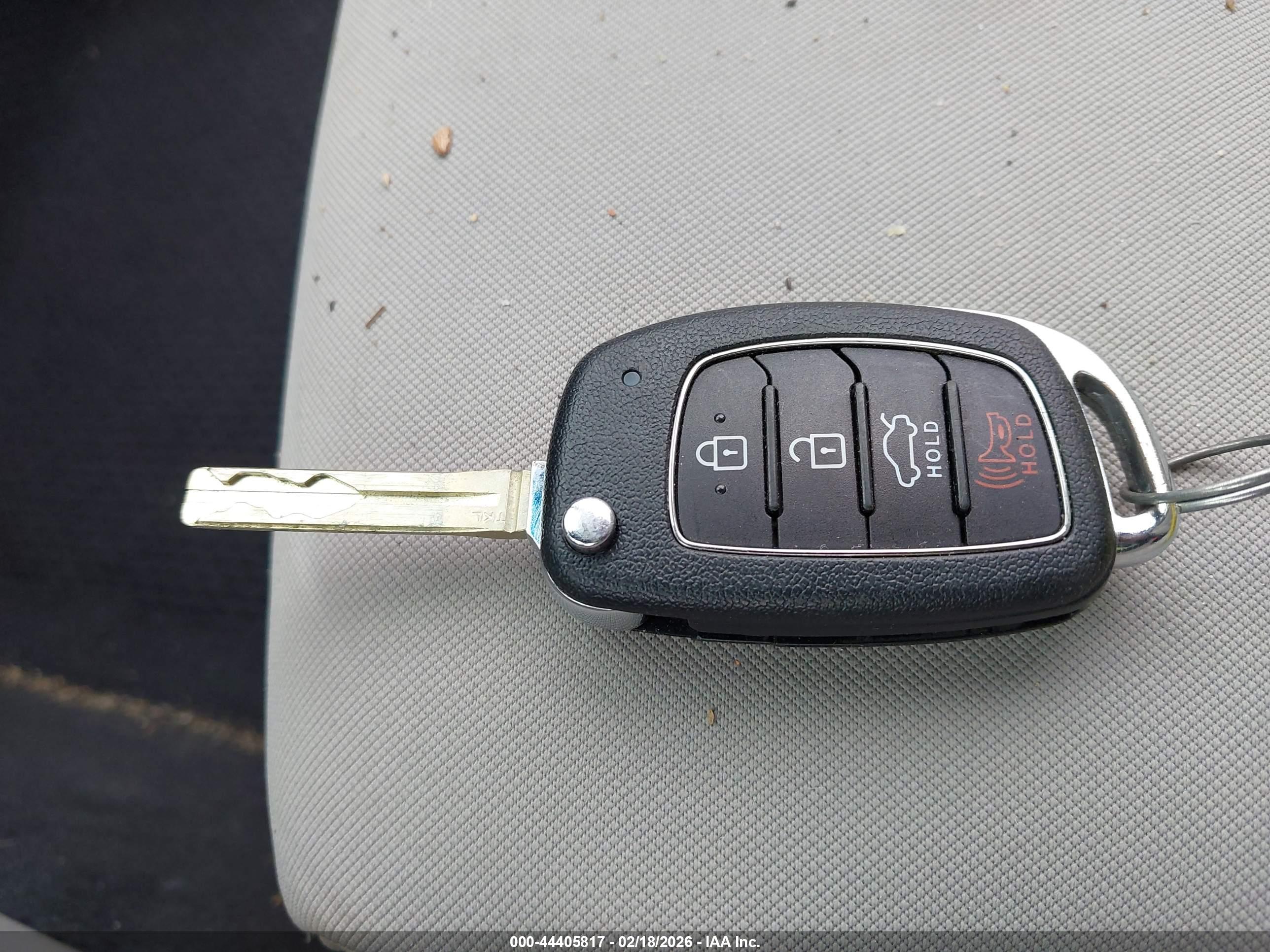 HYUNDAI SONATA image 11