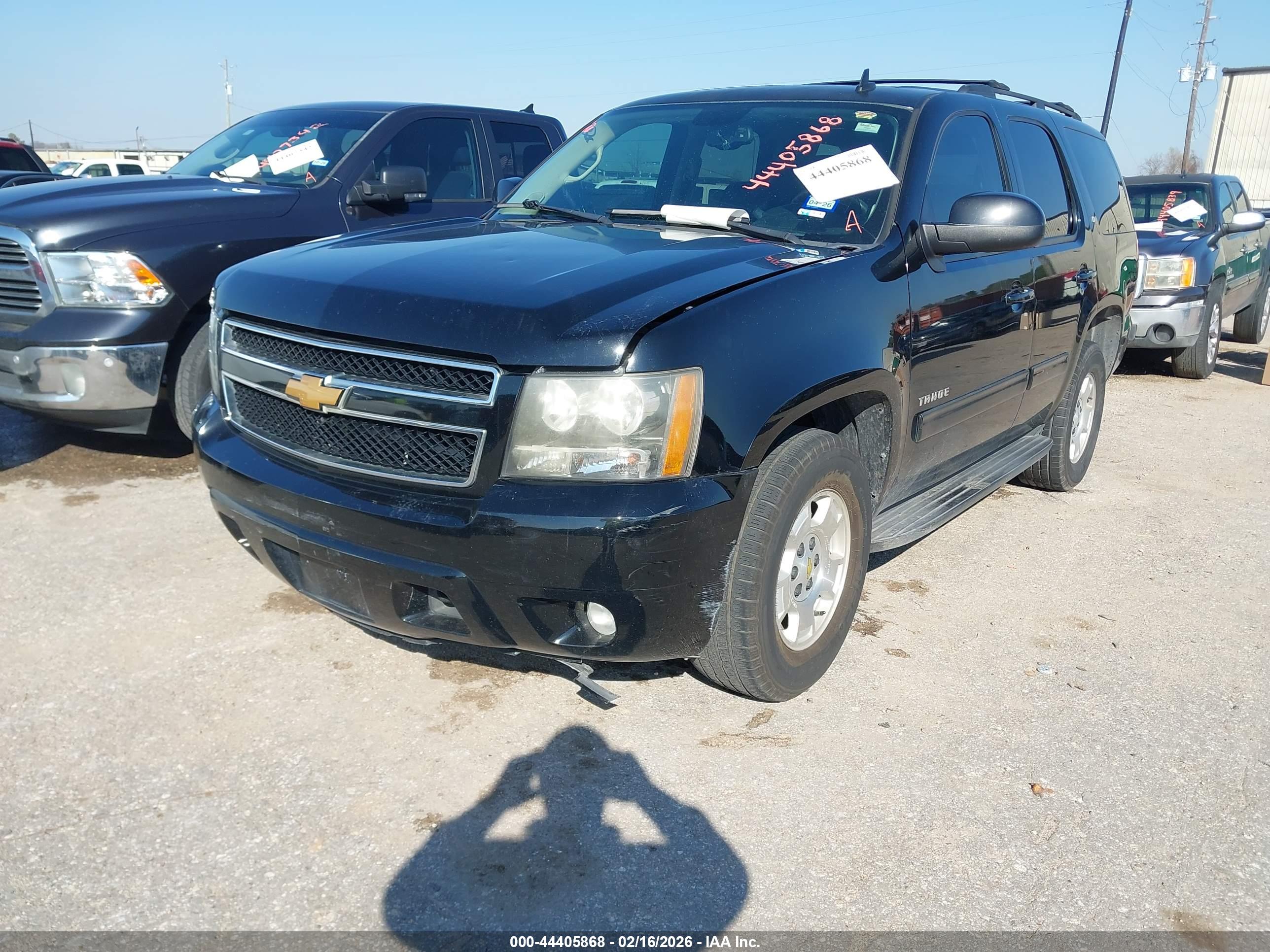 CHEVROLET TAHOE image 2
