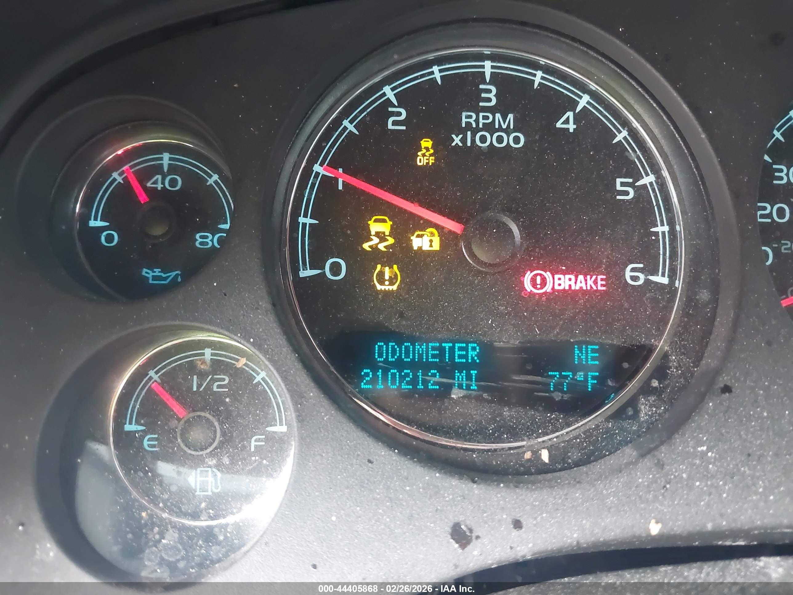 CHEVROLET TAHOE image 7