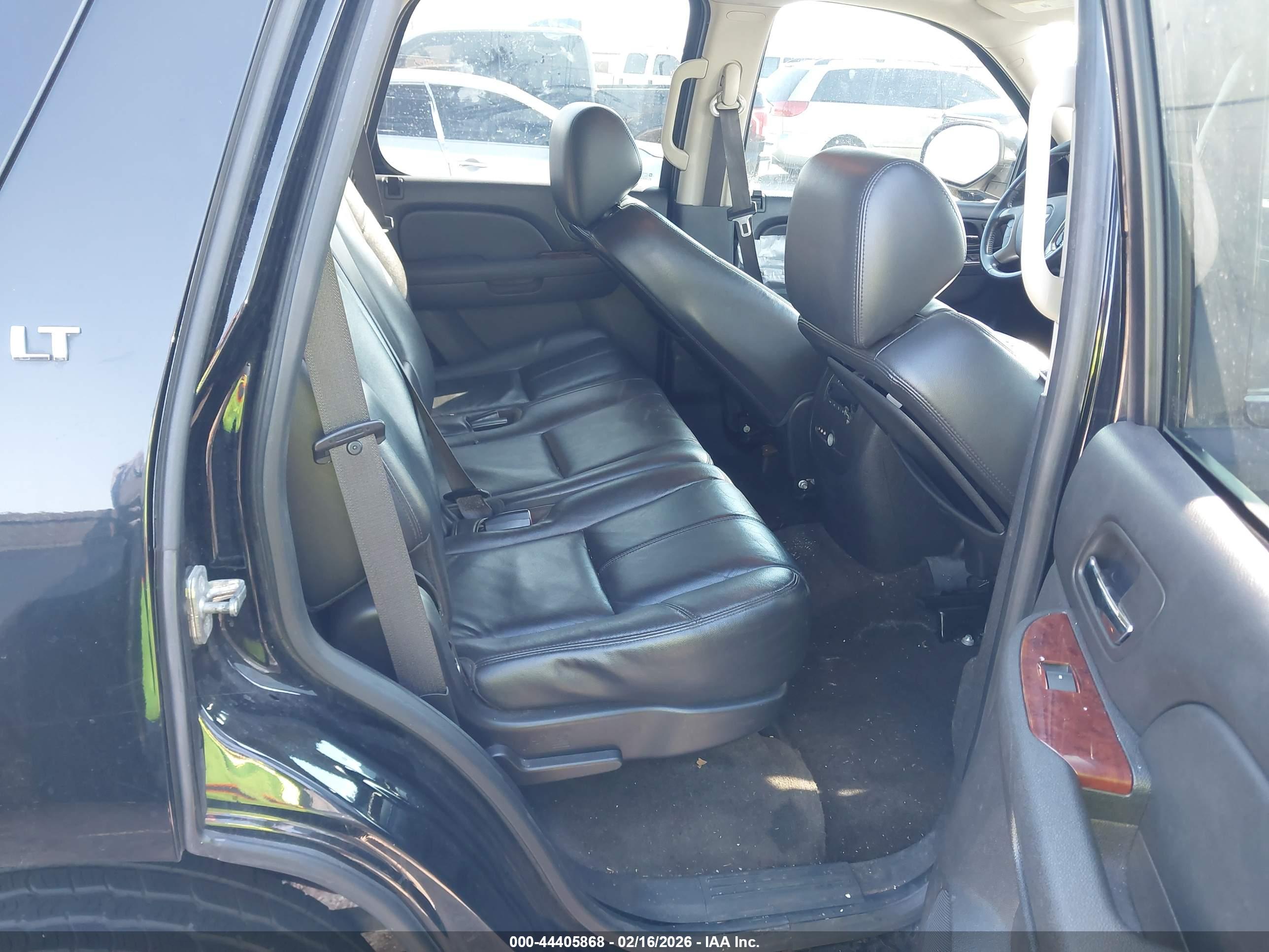 CHEVROLET TAHOE image 8