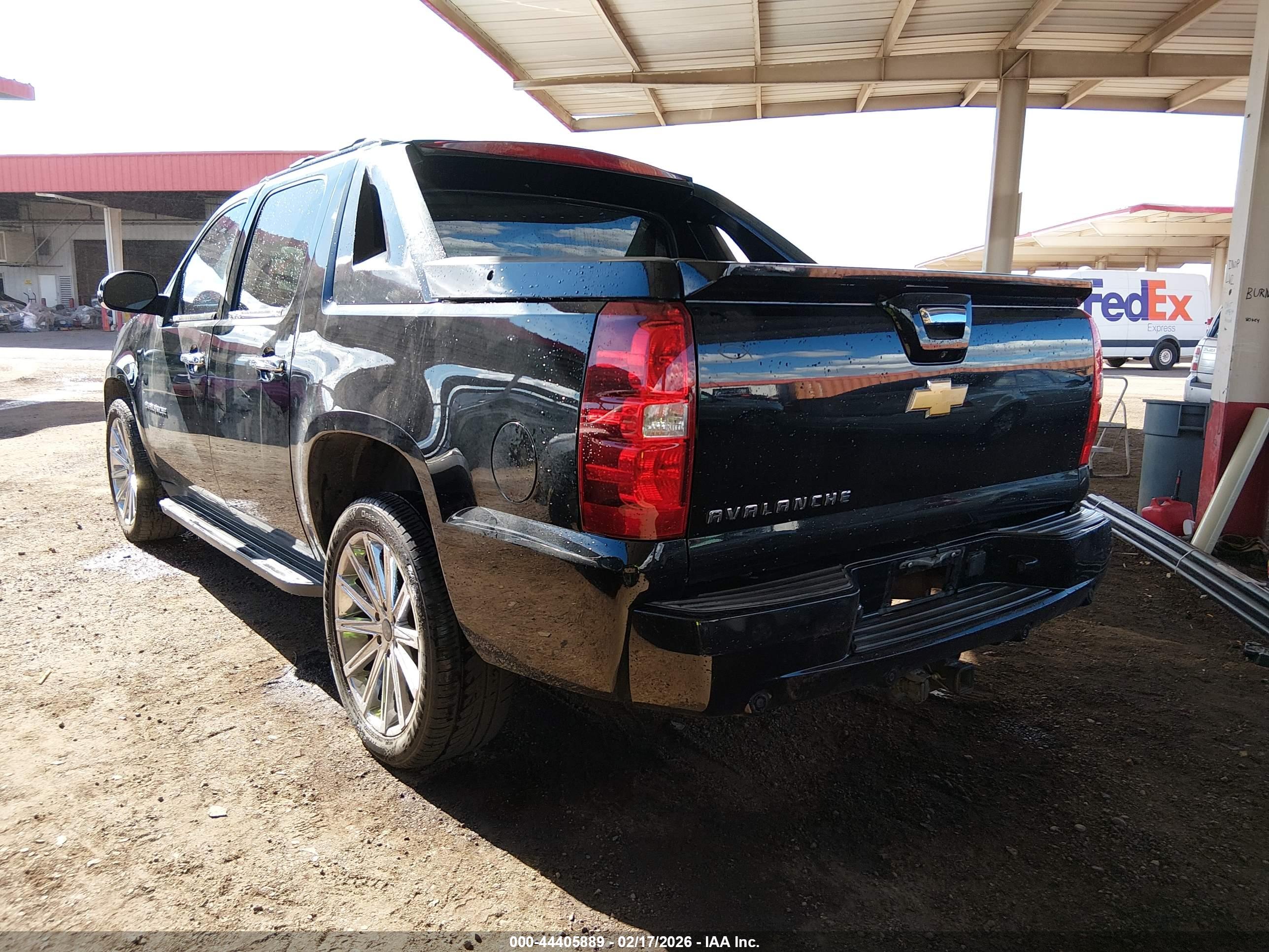 CHEVROLET AVALANCHE image 3