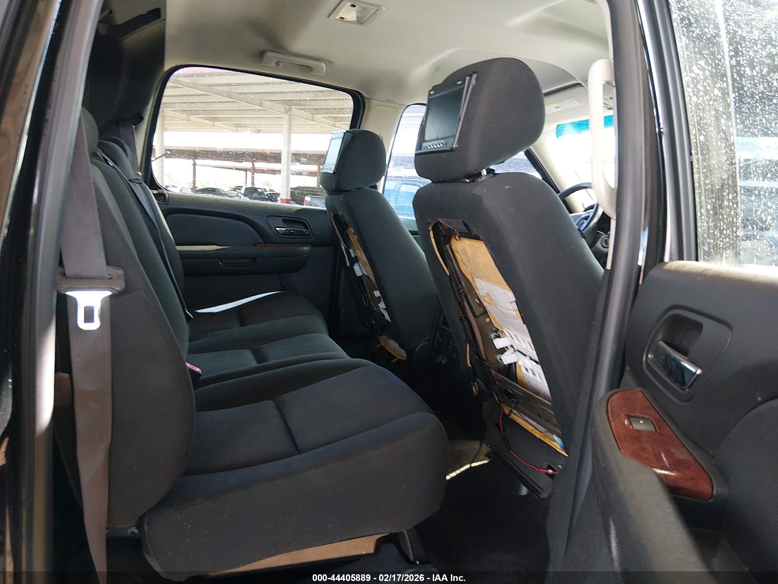 CHEVROLET AVALANCHE image 8
