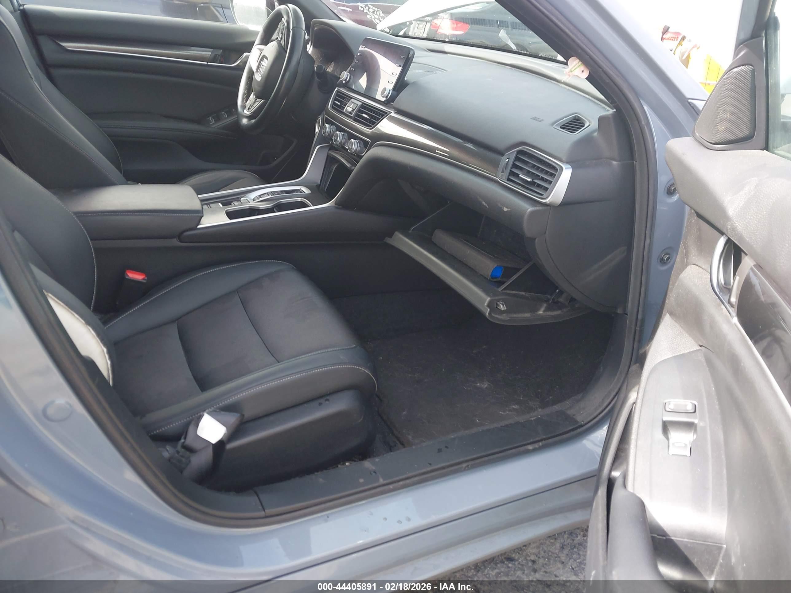 HONDA ACCORD image 5