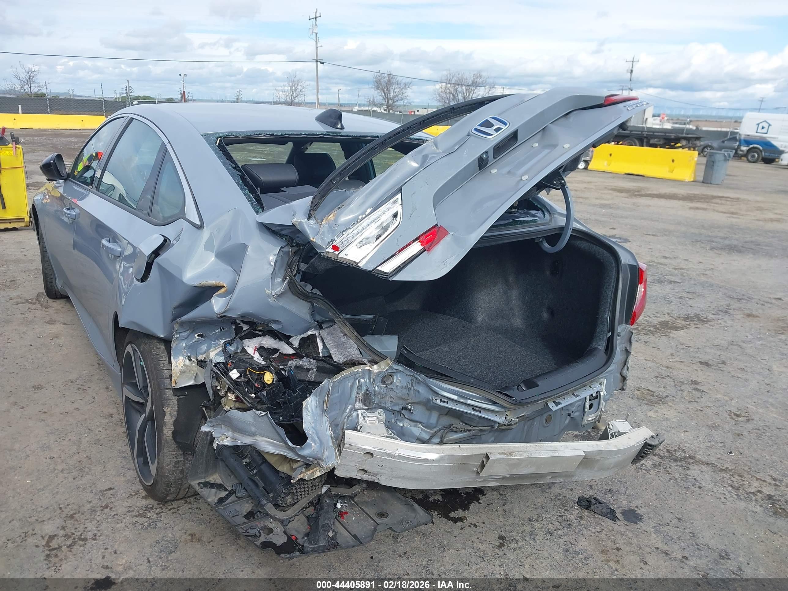 HONDA ACCORD image 6