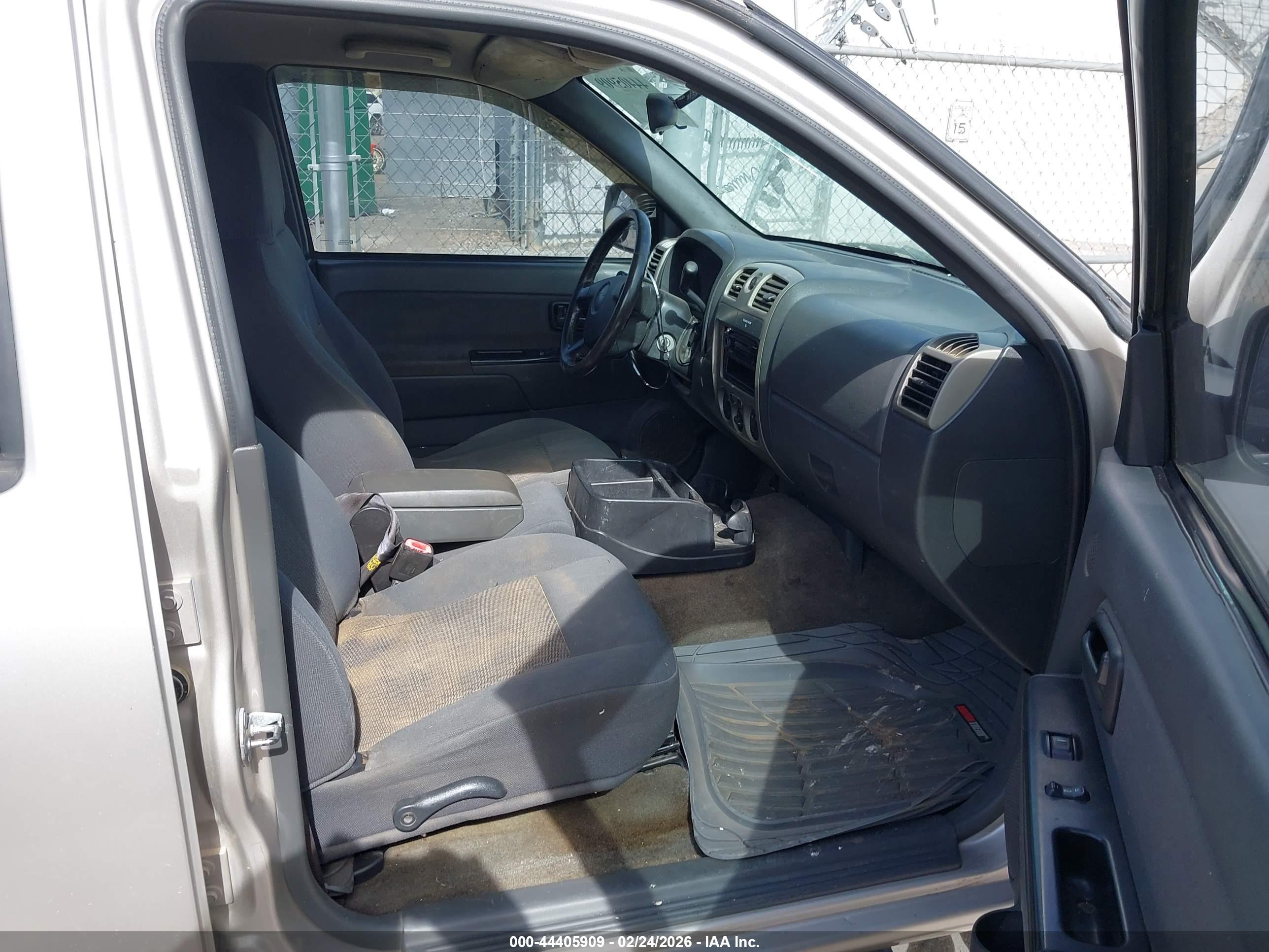 CHEVROLET COLORADO image 5