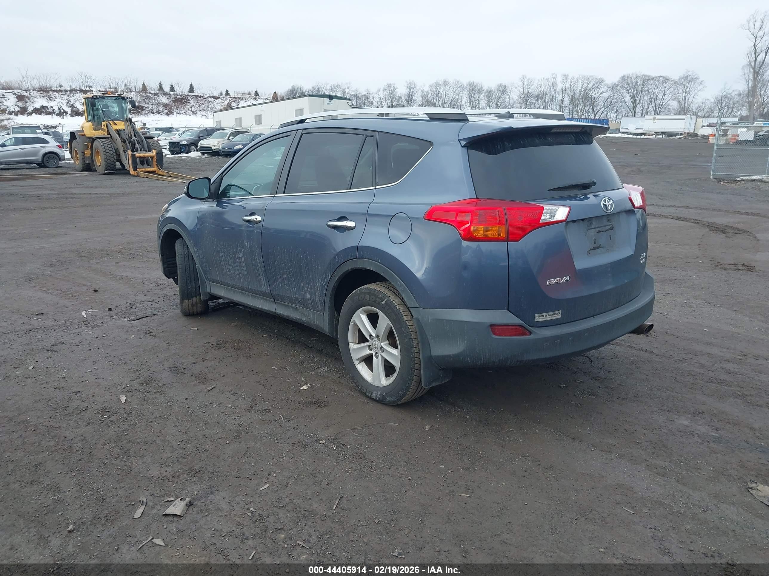 TOYOTA RAV4 image 3