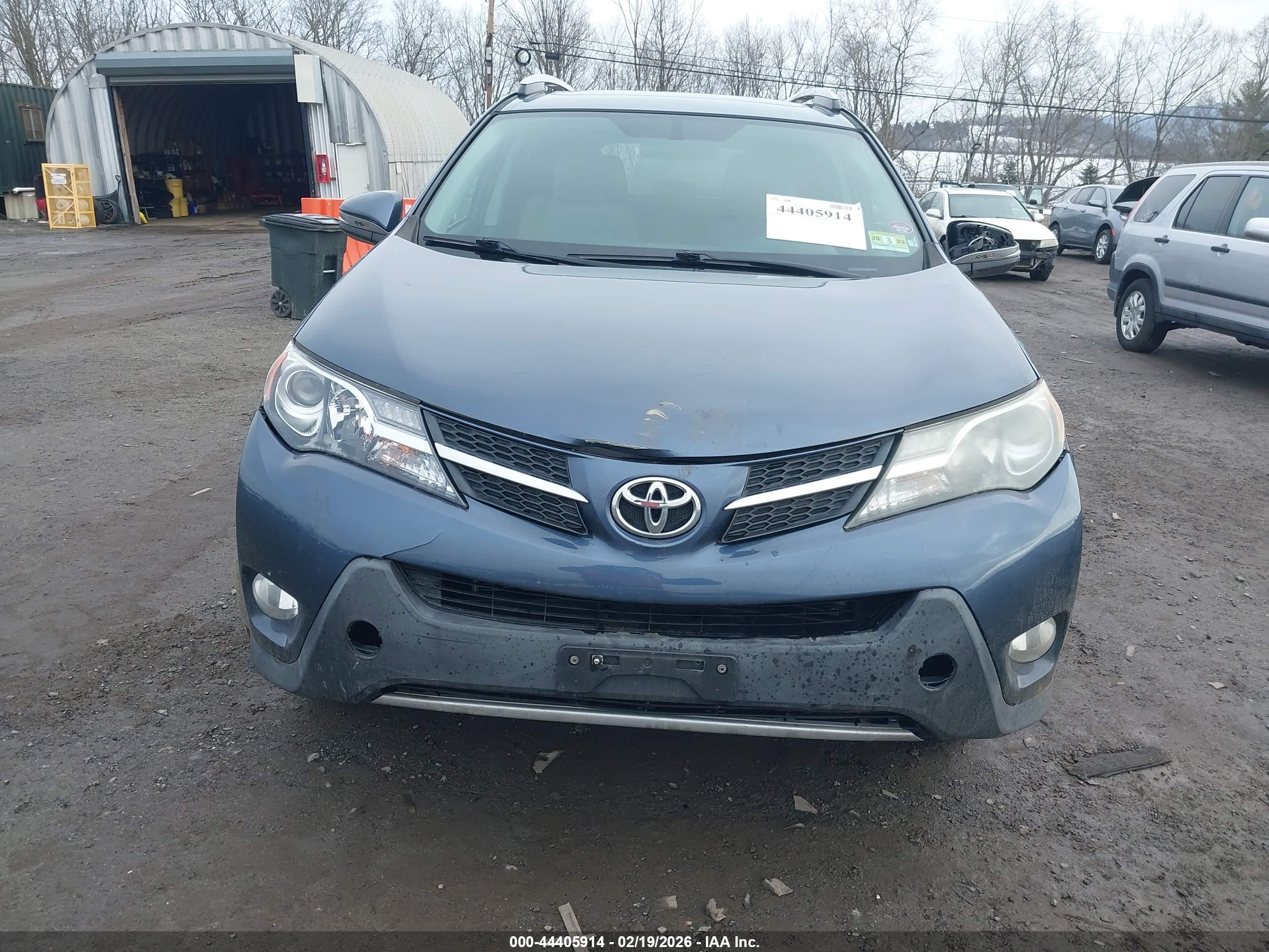 TOYOTA RAV4 image 6