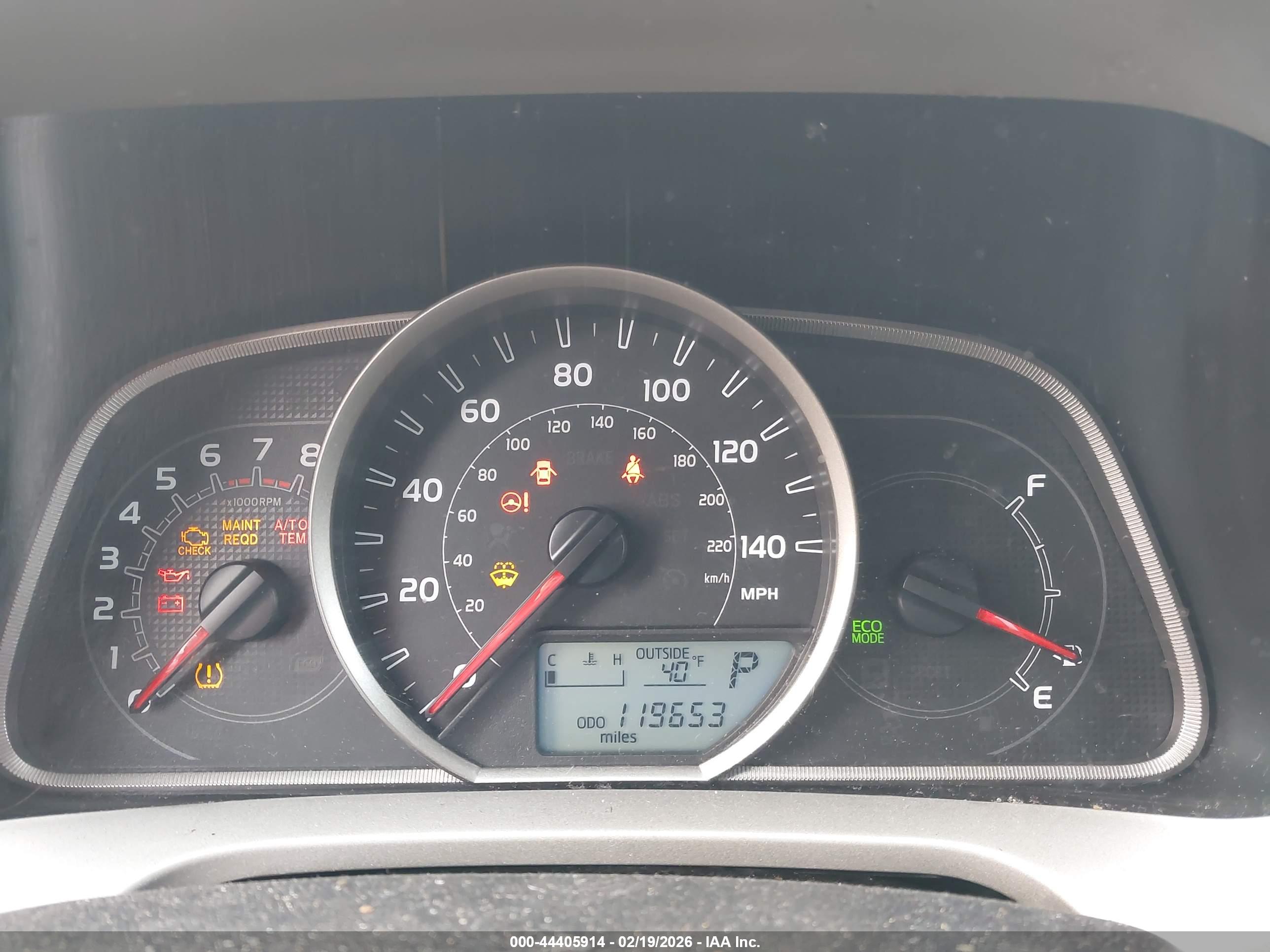TOYOTA RAV4 image 7