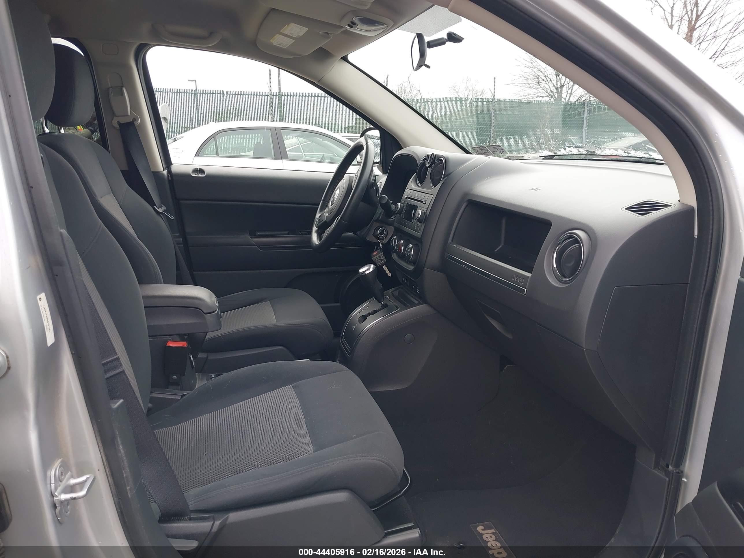 JEEP COMPASS image 5