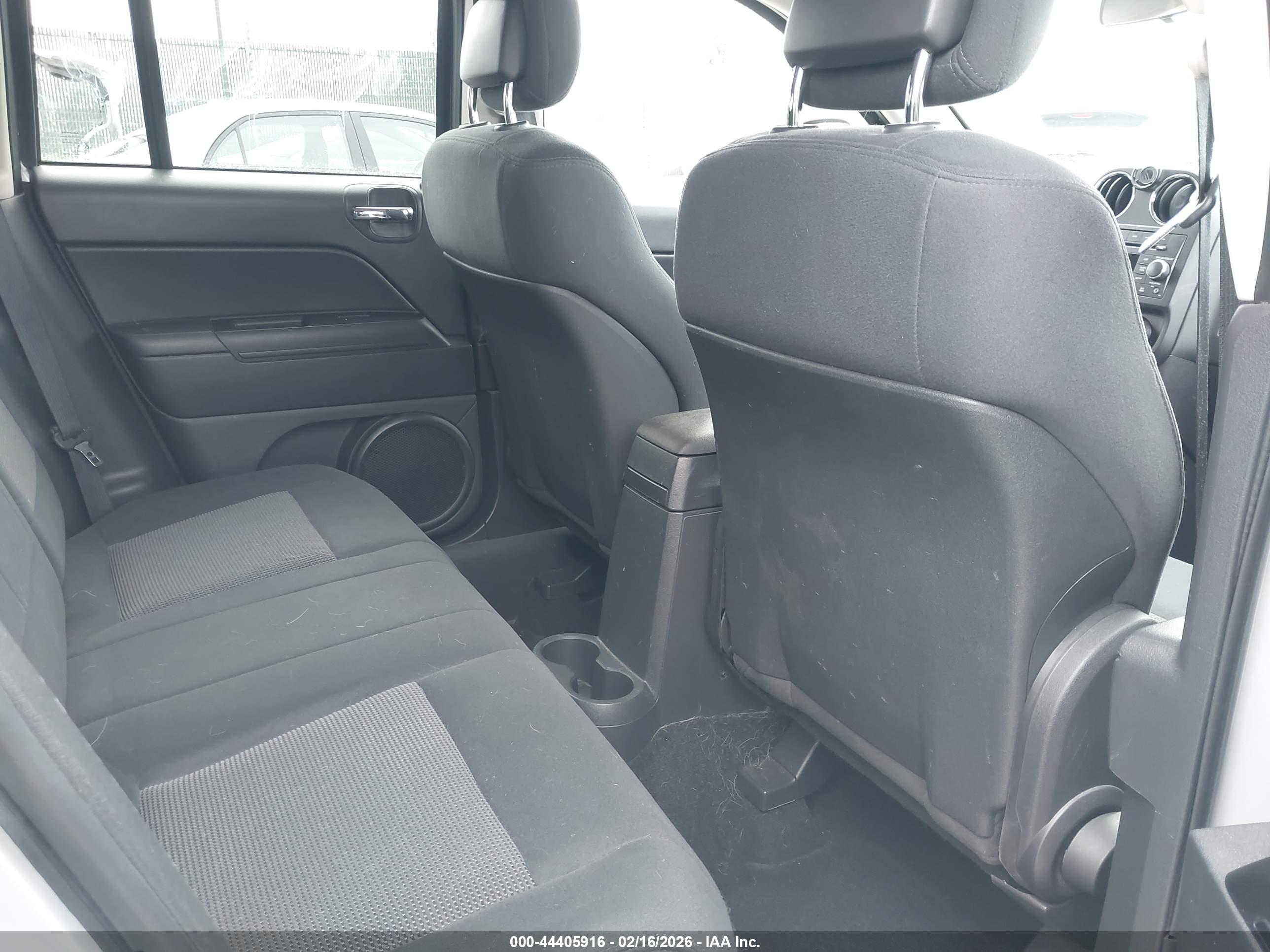 JEEP COMPASS image 8