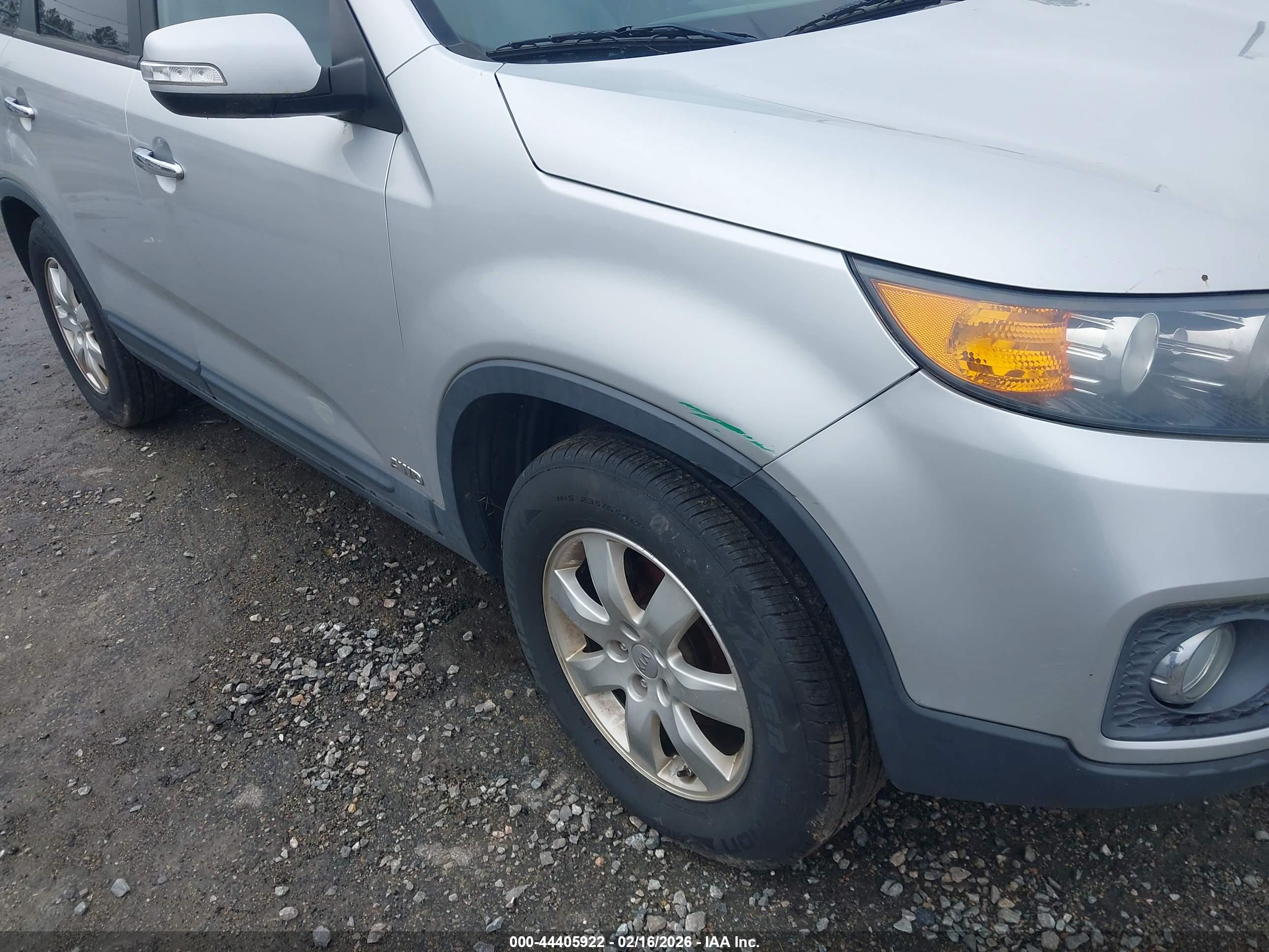 KIA SORENTO image 6