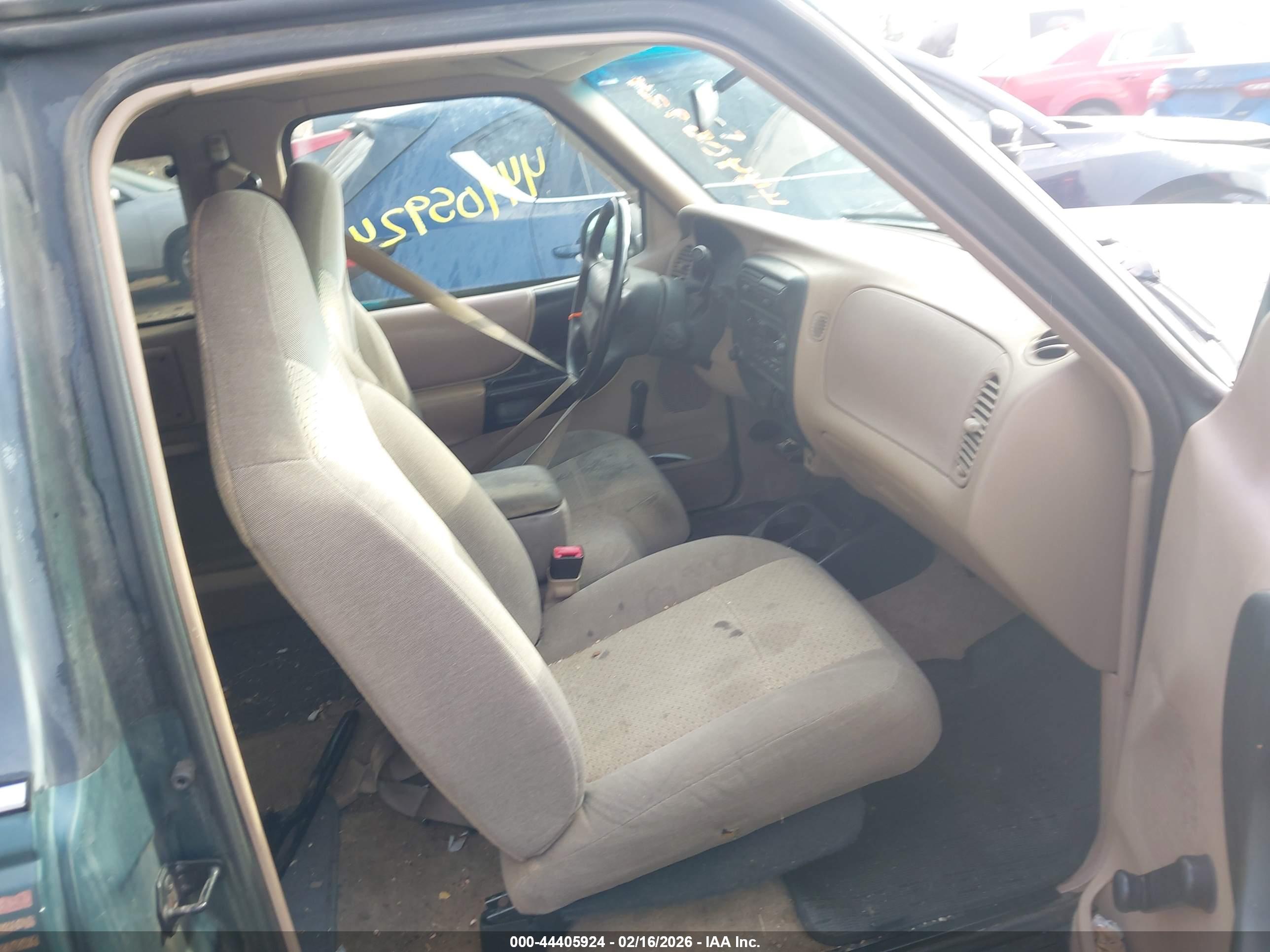 MAZDA B4000 image 5