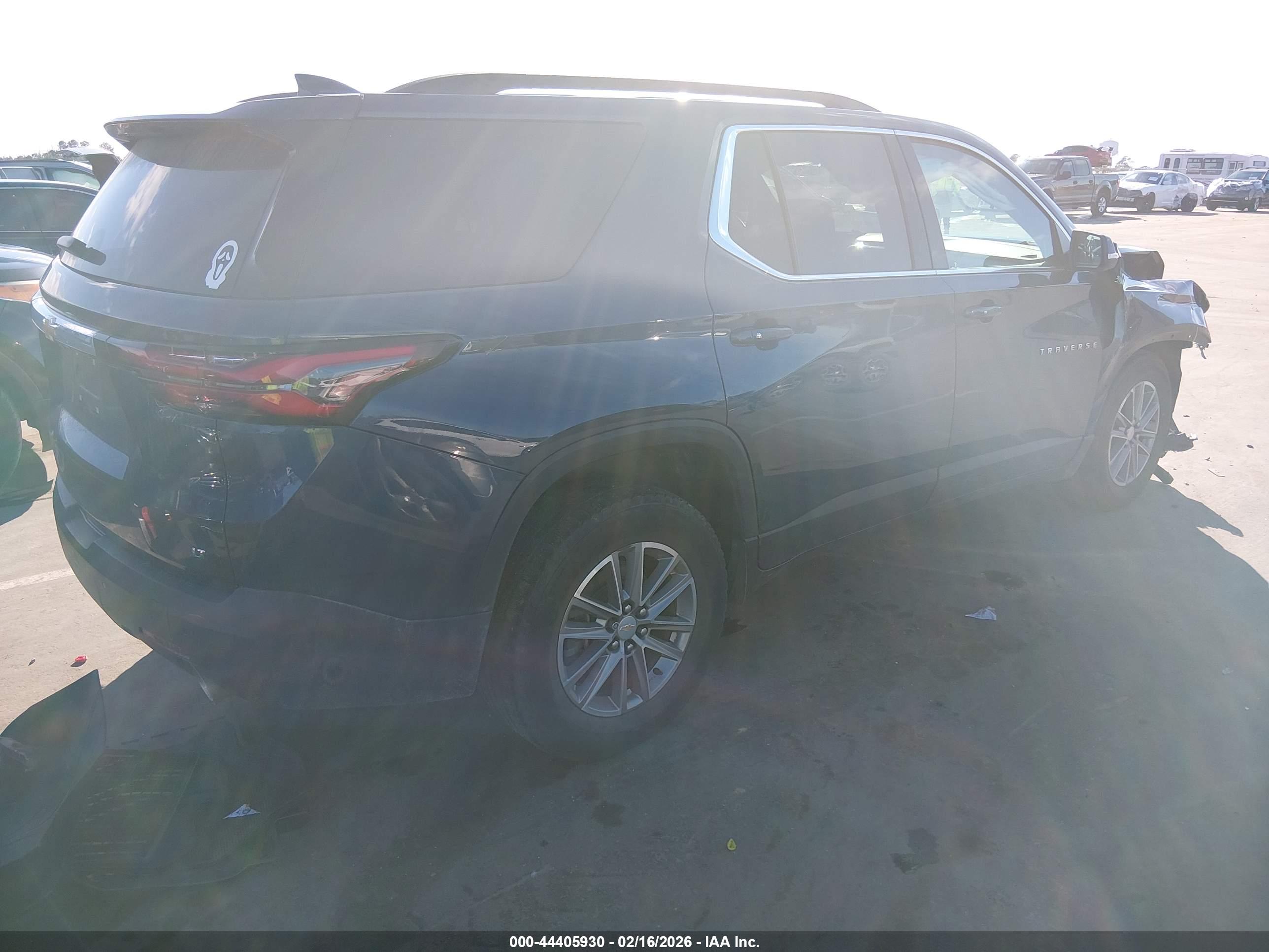 CHEVROLET TRAVERSE image 4